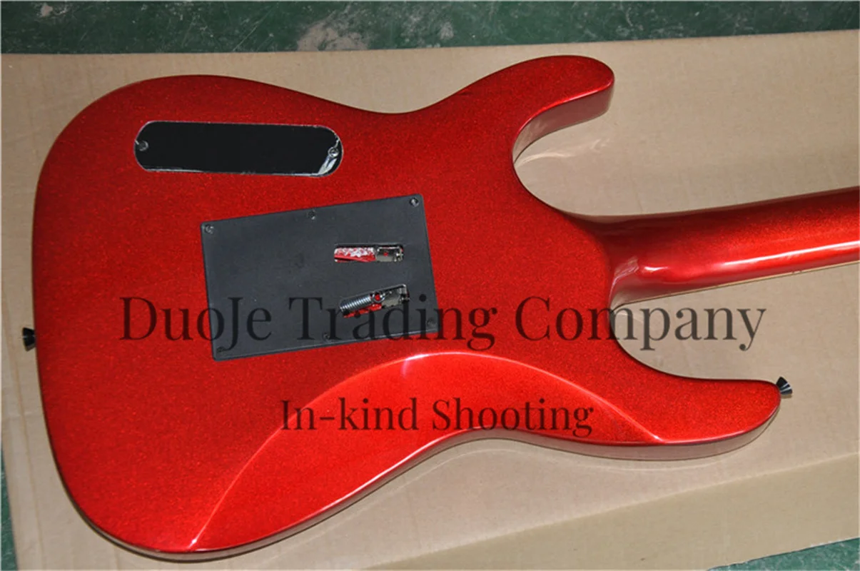 Metal red Electric Guitar jack Guitar Maple fingerboard 22 Frets Tremolo bridge closed pickup Black hardware support custom