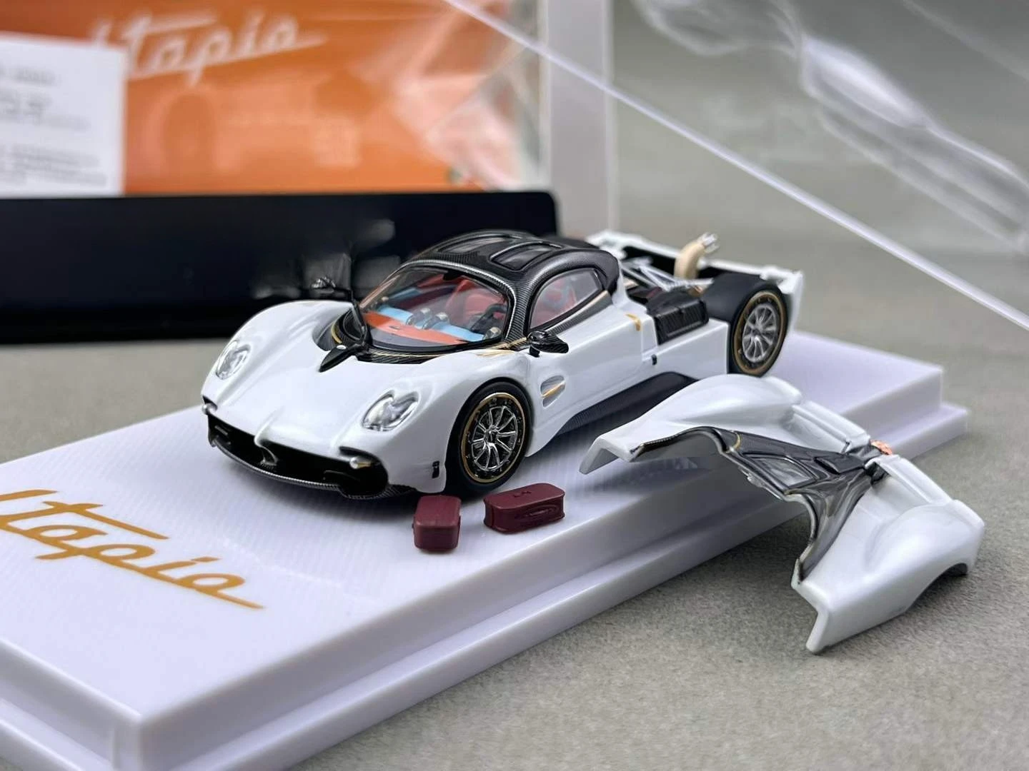 cm-model-1-64-ユートピア-パールホワイト-ダイキャストモデルカー