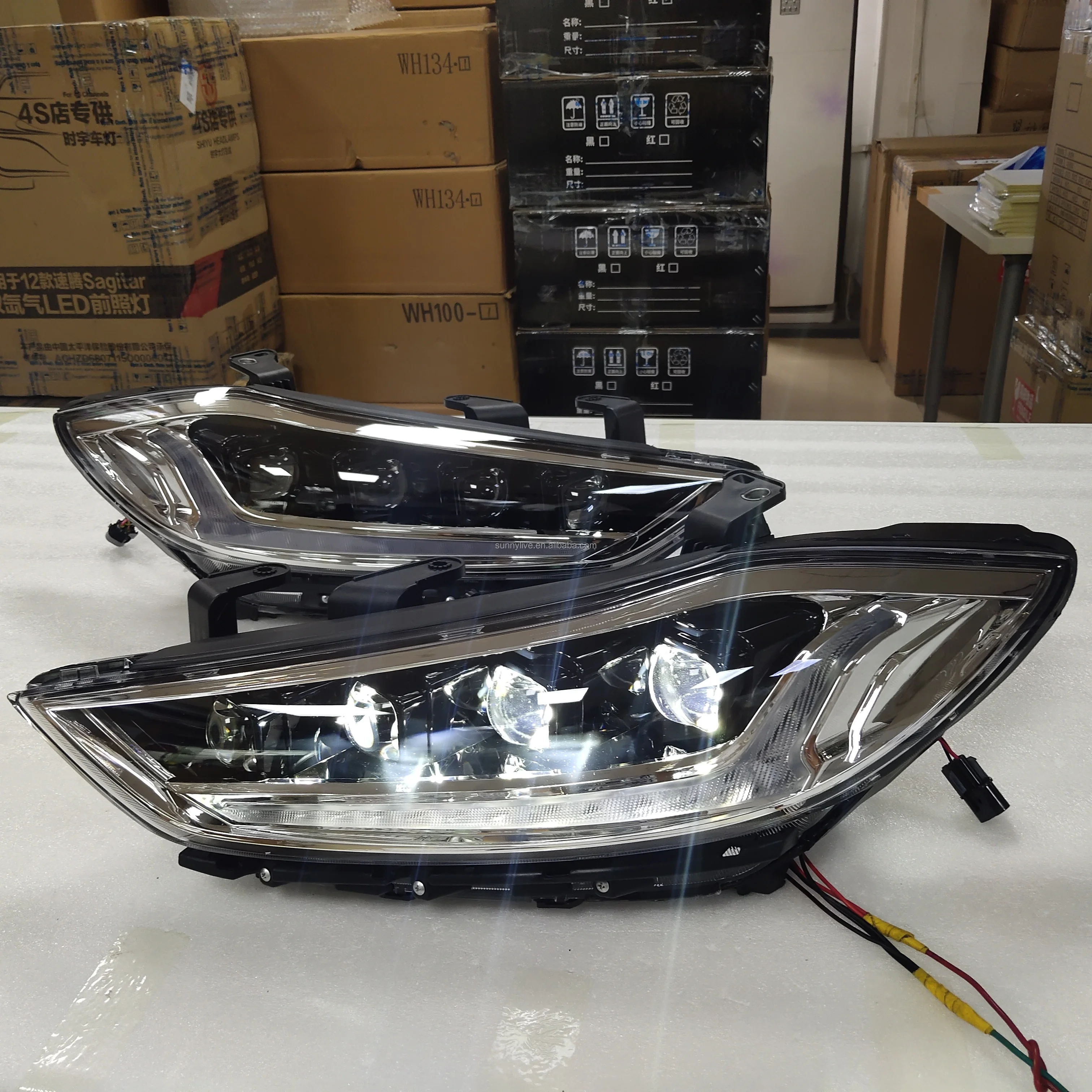 

Devil Eye Full LED Headlight For HYUNDAI Elantra Front Lamp Assembly 2016-2021 Year