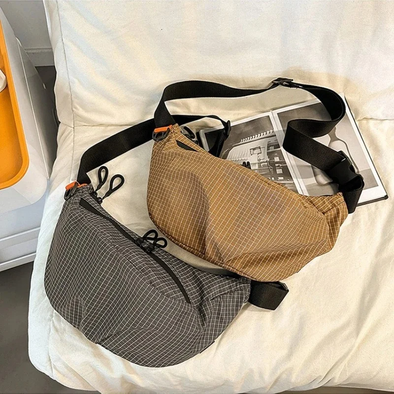 Sports Casual Shoulder Bag Lightweight Large Capacity Water-repellent Men Women Sling Messenger Bag for Outdoor Travel Camping