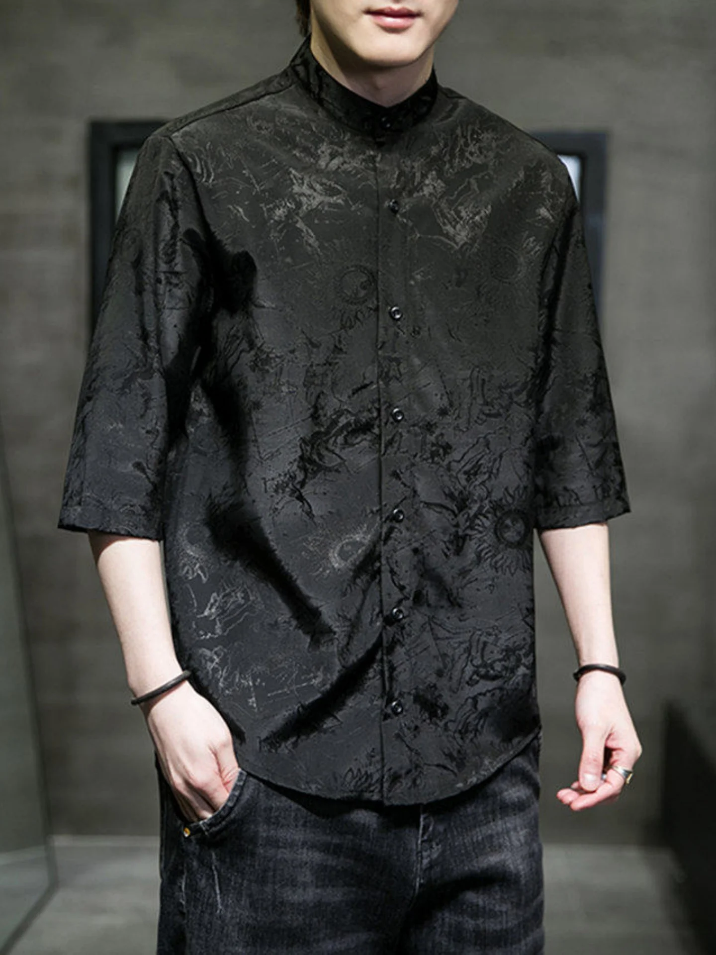 

Summer Ice Silk ort Sve irt Men's Loose Casual Sle Embroidered Print Retro irt Youth Trend Button down Thin Fabric
