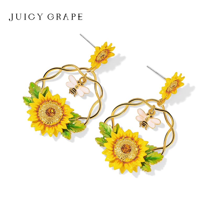 

Juicy Grape Sunflower Bee Earrings Forest-Inspired Girlish Style Enamel Dangle Ear Accessories Gifts for Women