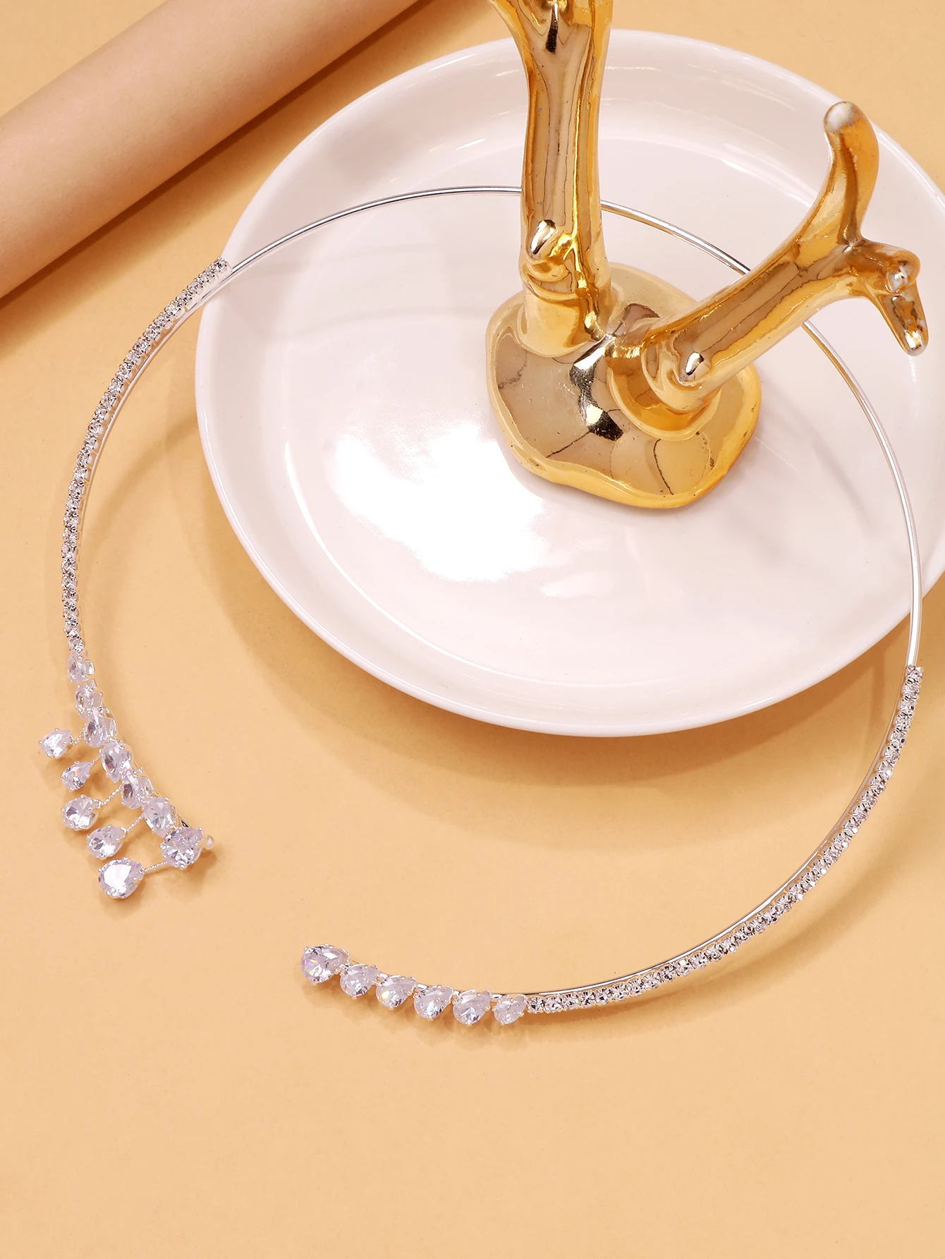 Fashion Simple Rhinestone Necklace Women Luxury Design Sense Sparkling Crystal Waterdroplet Chain Charm Silver Jewelry