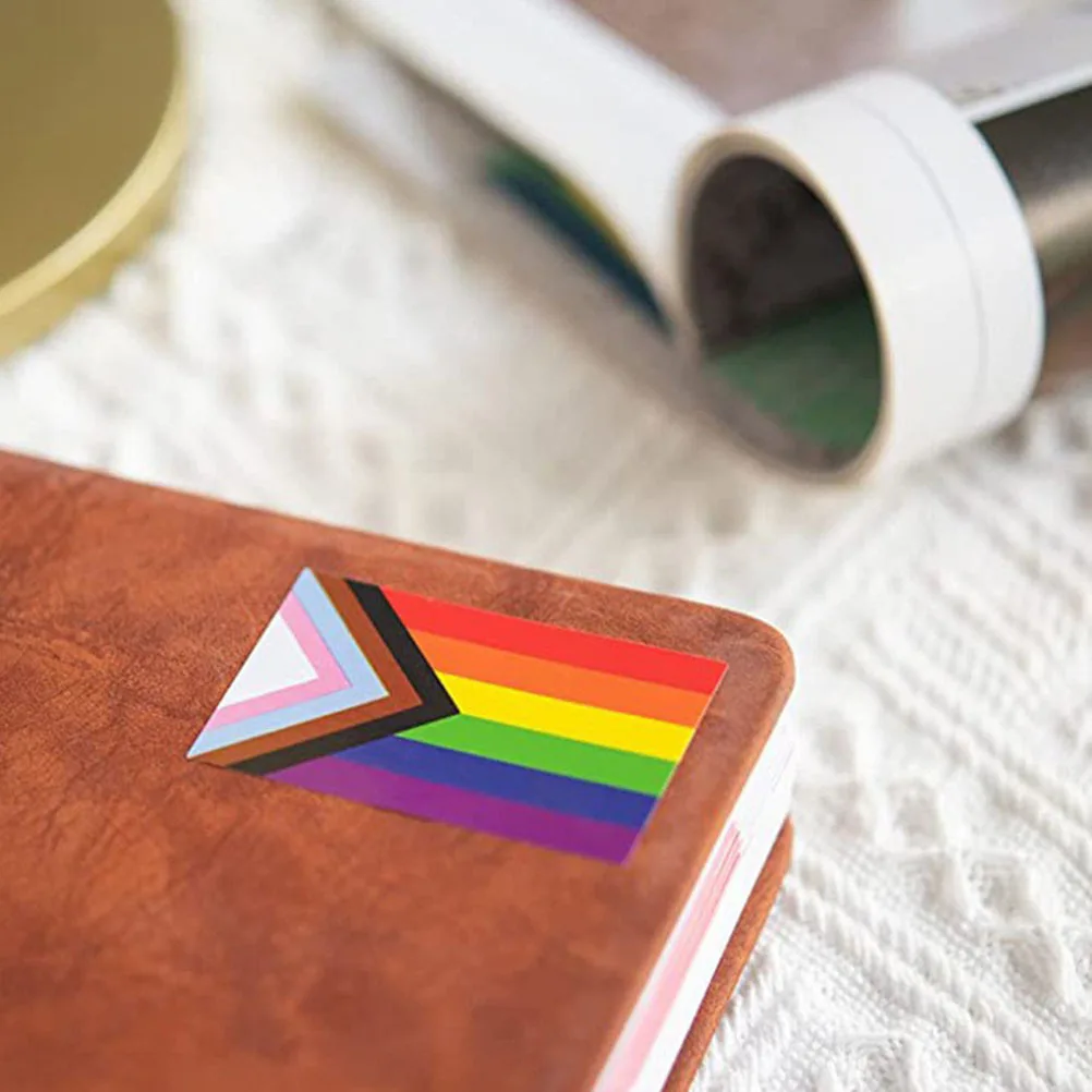 

2 Rolls Pride Stickers Rainbow Heart Decals Chic Easy Apply Safe for Pride Month Festival Party Decoration Love Rainbow Stickers