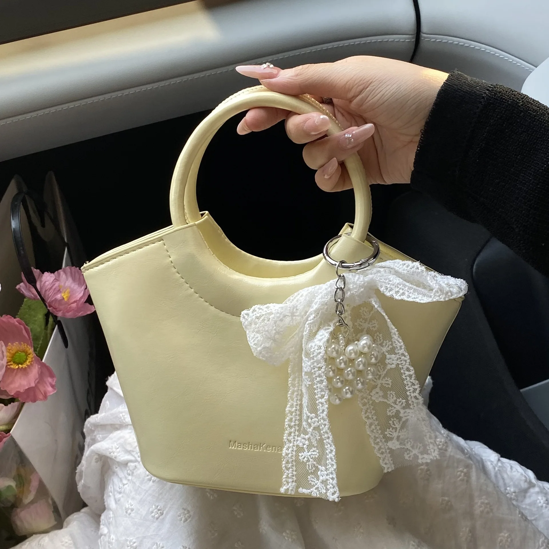 

New Ring Bucket Bag Women's Niche Design Korean Version Shoulder Messenger Bag High-end Portable