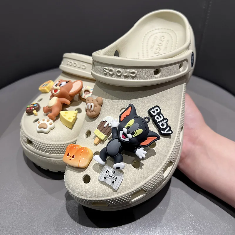 12pcs MINISO Cartoon New Tom and Jerry Shoes Accessories Kawaii Hole Shoes Buckle Diy Decoration Removable Girl for Gifts