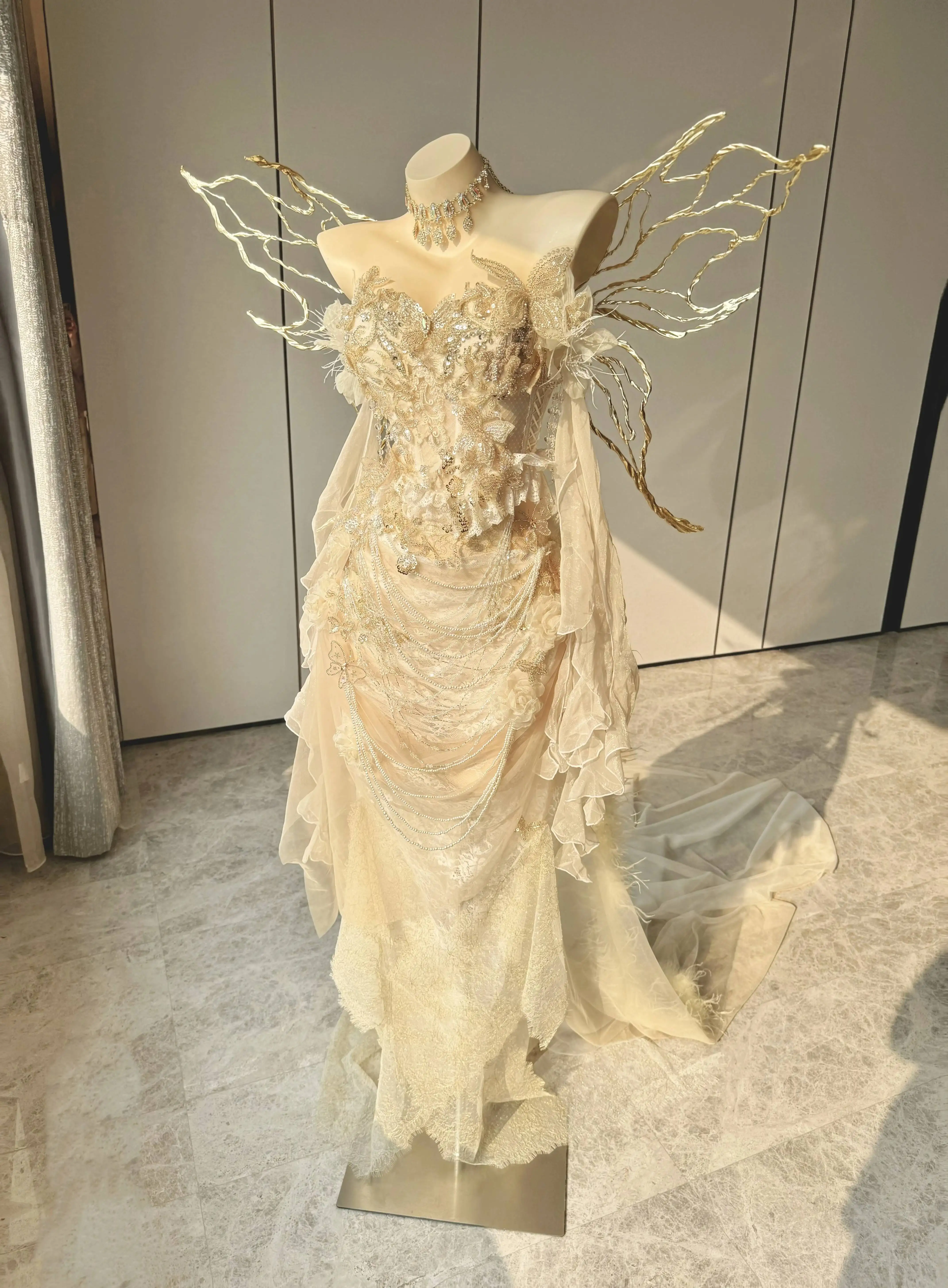 

Champagne Gold Fairy Wing Mermaid Wedding Dress Off Shoulder Beaded Lace Bridal Gown With Train