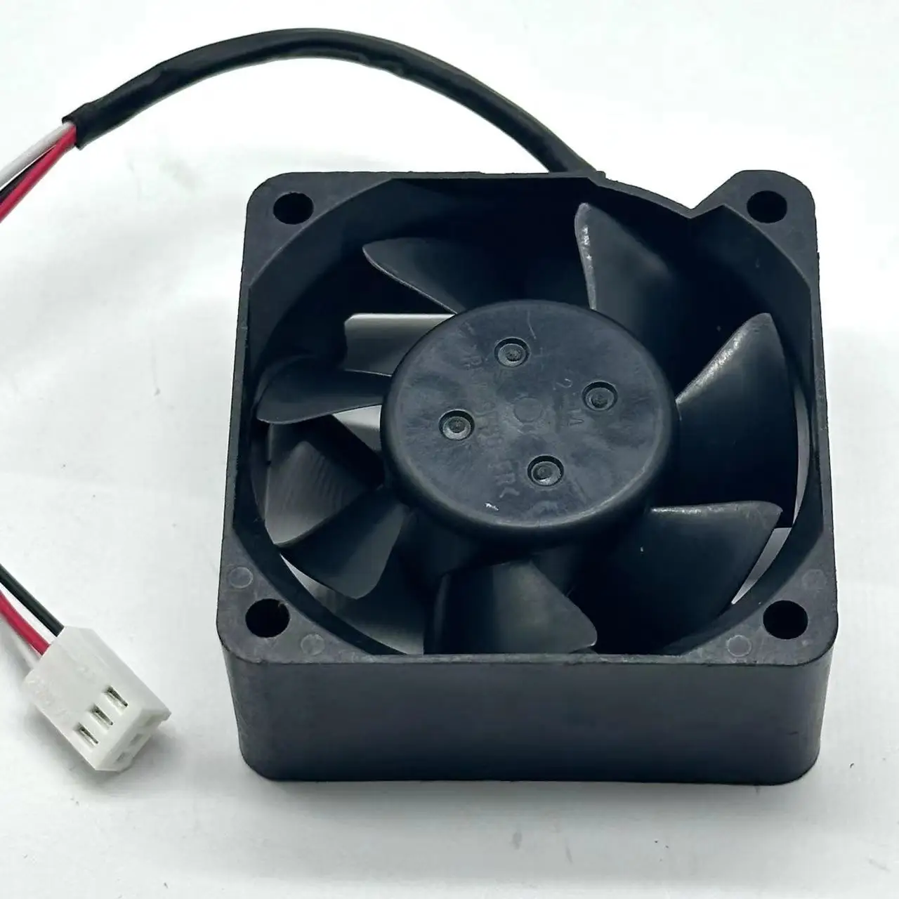 NMB-MAT 2410RL-04W-B79 C00 Server Cooling Fan DC 12V 0.35A 60x60x25mm 3-wire