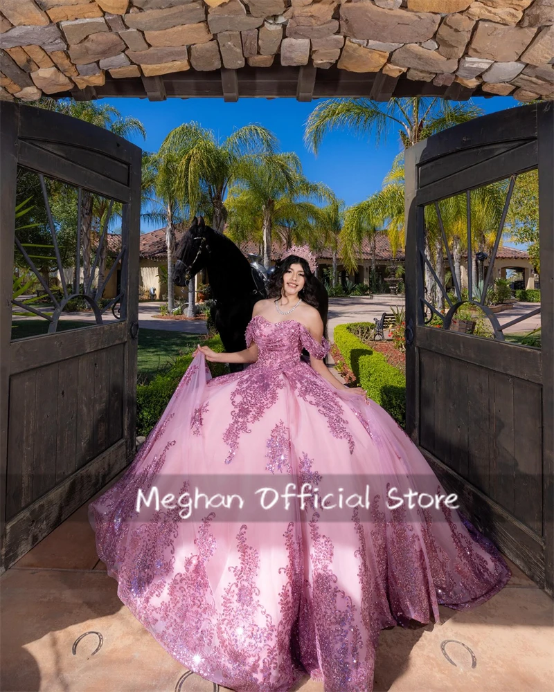 

Pink Off Shoulder 15 Quinceanera Dresses Ball Gown Sequined 2025 Birthday Luxury Dress Pleats Bow Princess Gown Customized