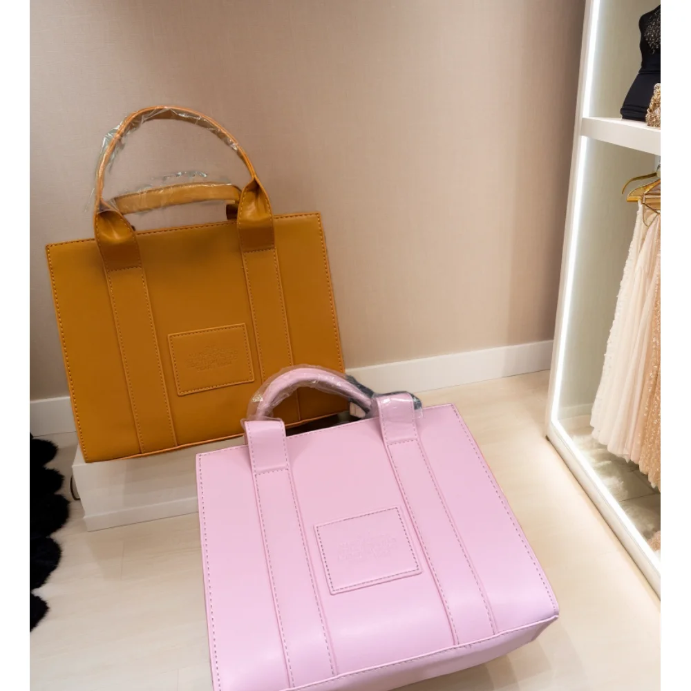 ハイエンド韓国ハンドバッグ女性のための 2025 新しいファッショントレンドシングルショルダー小さなスクエアバッグ