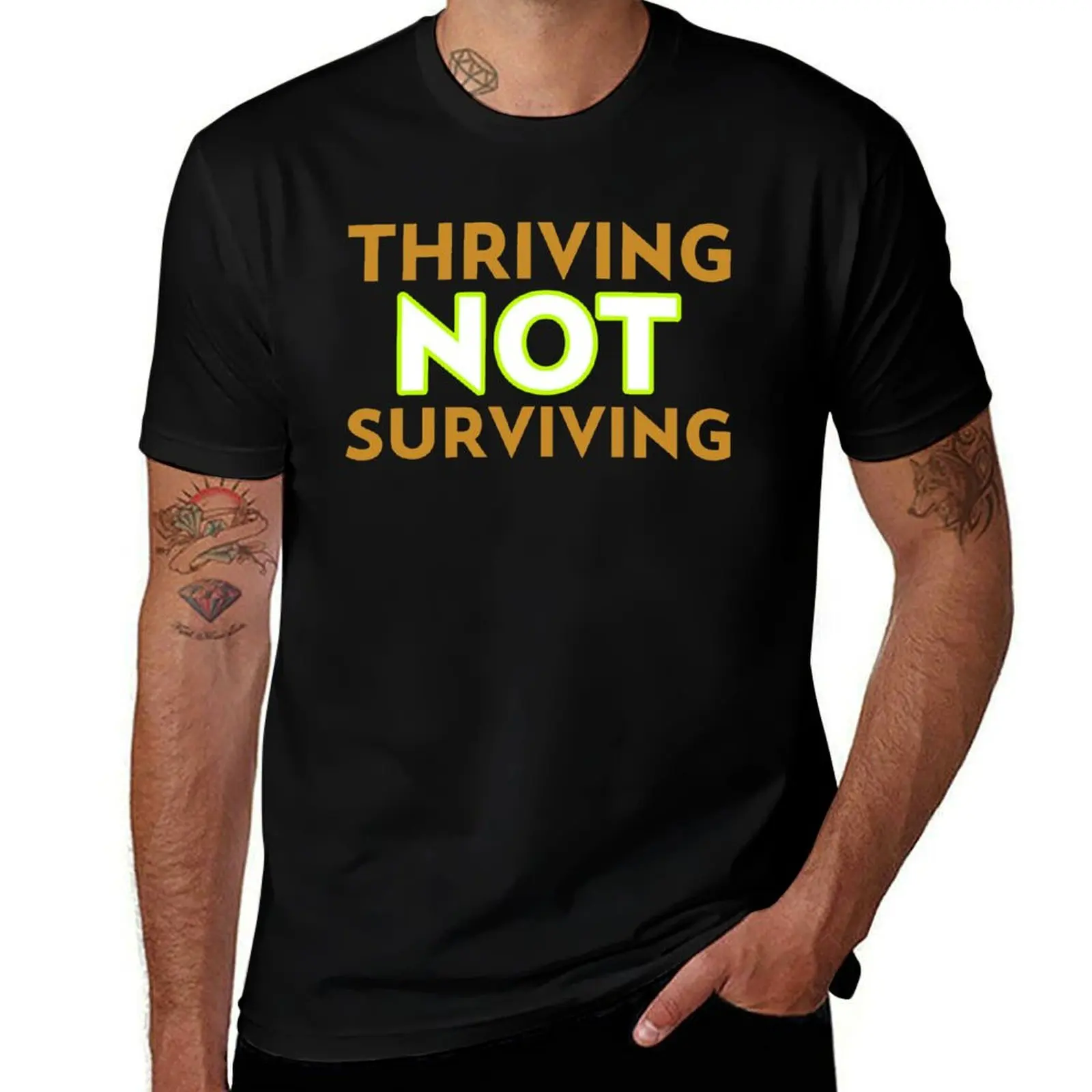T-shirt « Thriving not Surviving » à imprimé style urbain