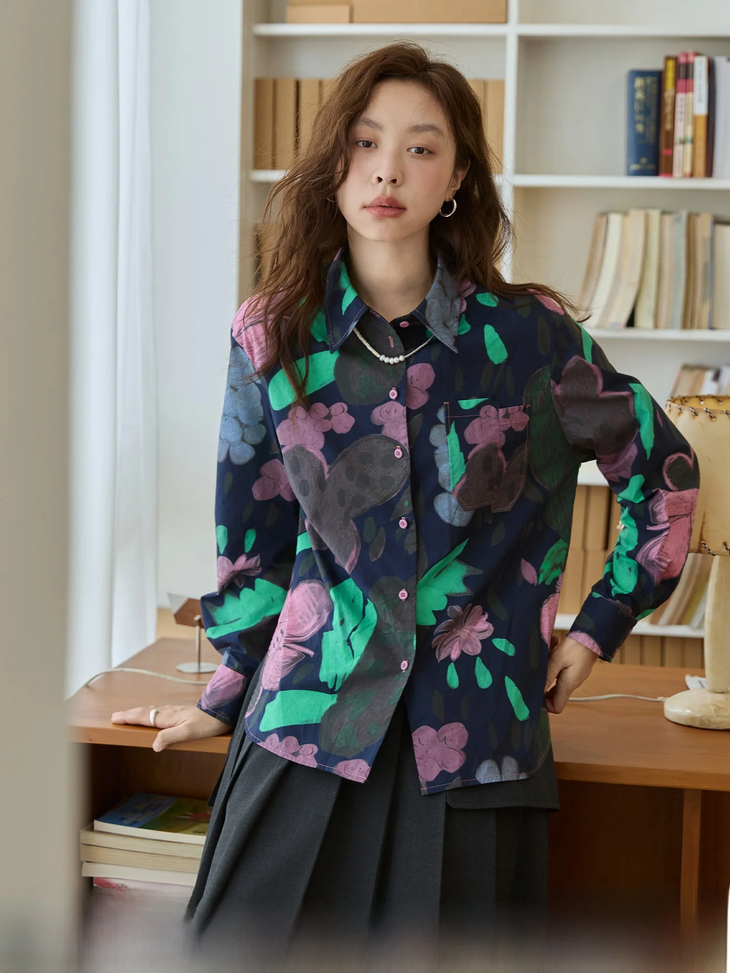 

Повседневная женская хлопковая рубашка с воротником и художественным принтом, с длинным рукавом, дышащая, удобная, для отдыха