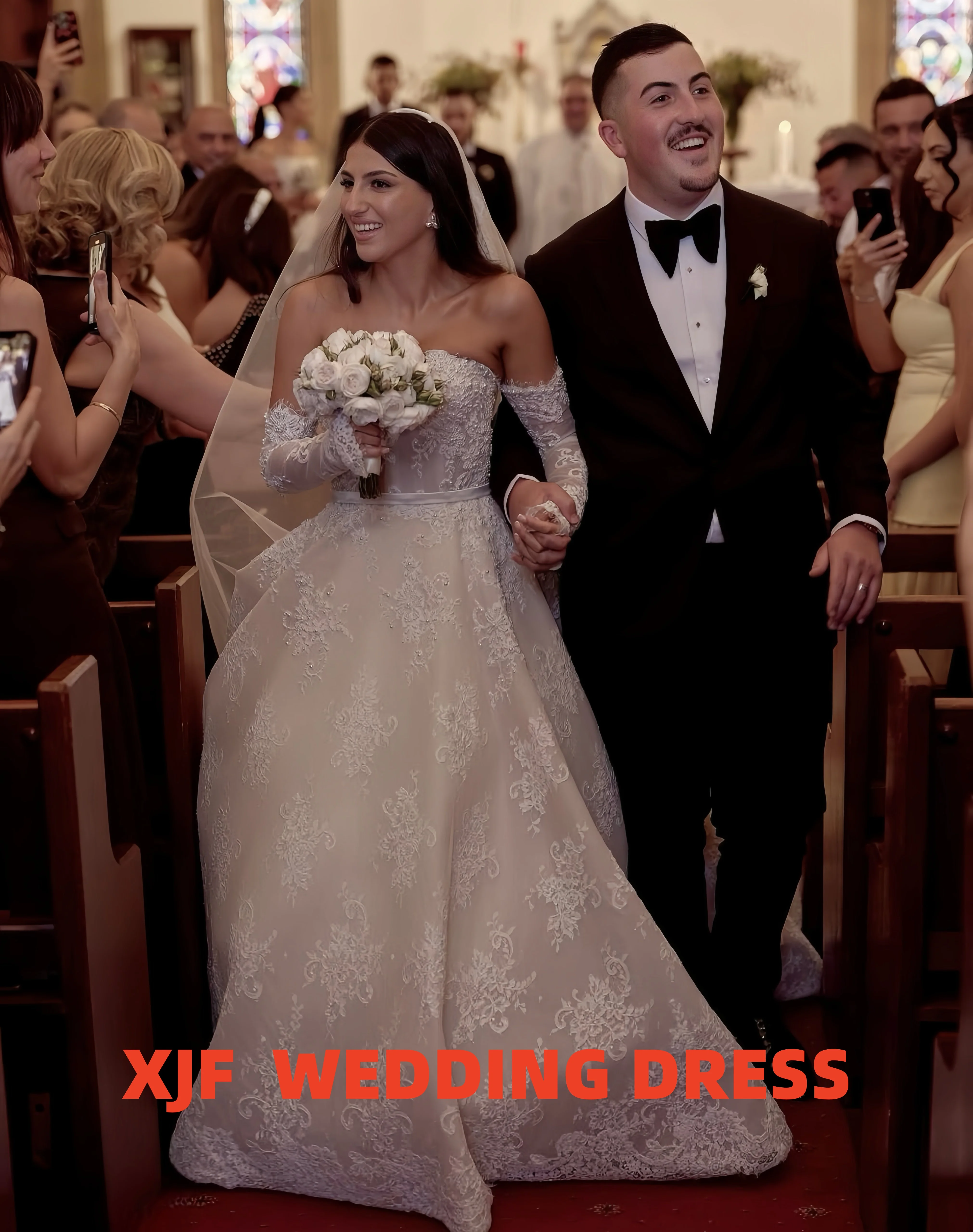 カスタマイズされたエレガントなウェディングドレス、ストラップレス、長袖、レース、Aライン、女性用ウェディングパーティー、ウェディングドレス、vestidos de novia（スペイン語でウェディングドレスの意味）