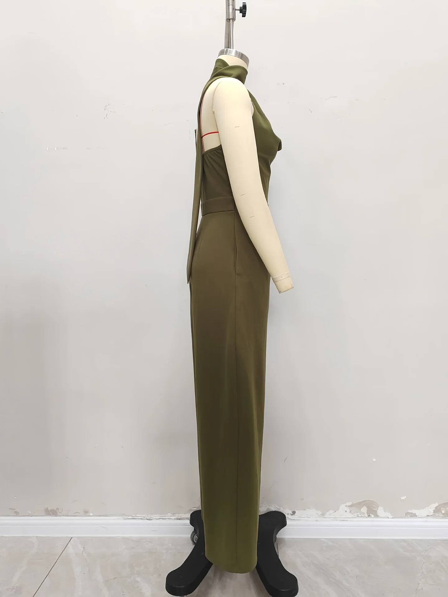Jumpsuit Women 2026 Spring New Solid Color Asymmetrical Collar Sleeveless Pocket Design High Waist Casual Straight Leg Jumpsuit
