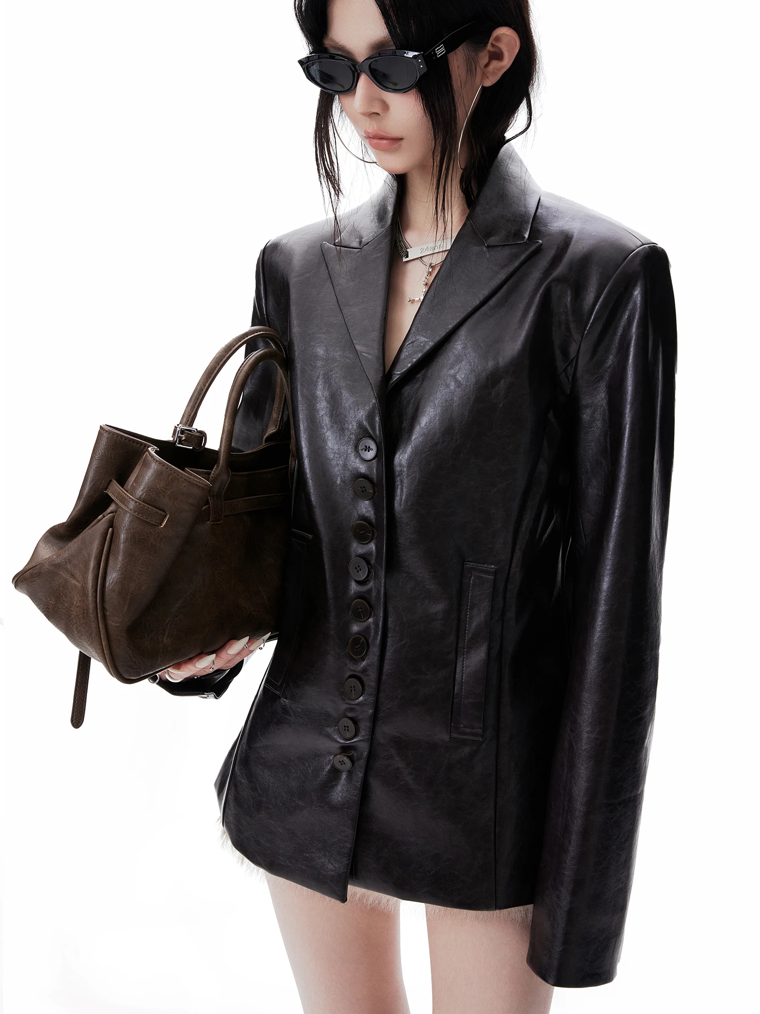 Moderno legal retrô solto com botão único e gola flip Jaet de couro feminino versátil clássico Sle longo casaco Sve para jovem W...