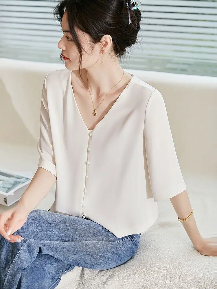 

New Summer Model French Round Collar V-neck Shirt Stylish Short Length Lightweight Mature Style White Blouse for Women