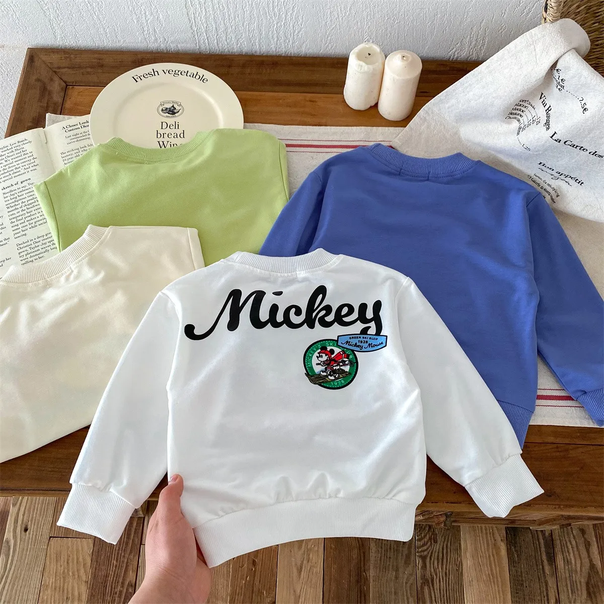 Spring/autumn Children\'s Wear Tops Mickey Mouse Sweatshirt Long Sleeve Tops Loose Fashion Casual Hoodies Crewneck Pullover Shirt