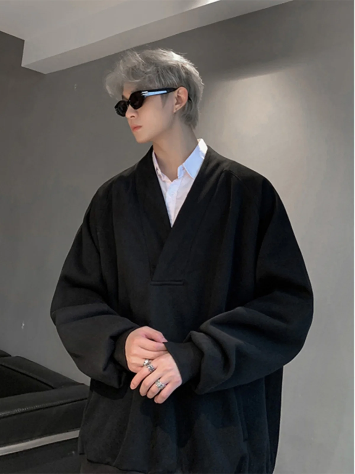 

Мужская толстовка большого размера с V-образным вырезом, свободного кроя, модная повседневная верхняя одежда для осени и зимы, утепленная, трендовая модель