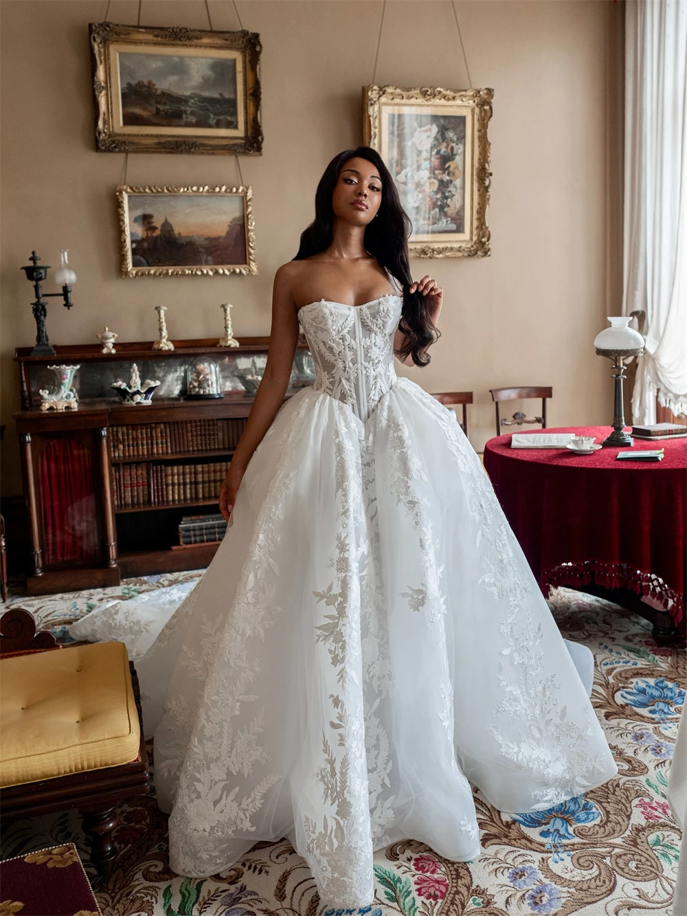 

Customized Elegant White Organza Wedding Dress Formal Sweetheart Sleeveless Bridal Gown Boho A-Line Chapel Train Robe de mariée