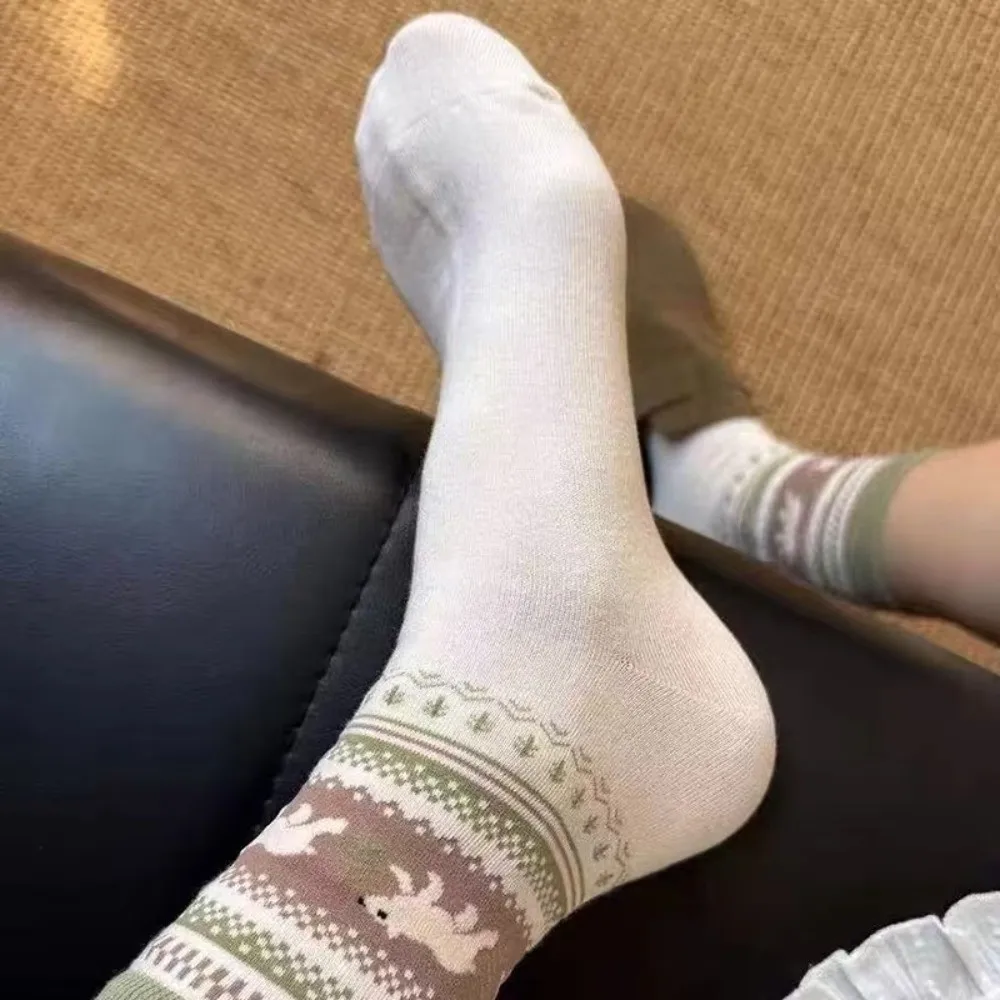 5 Pairs Comfortable Breathable Mid Tube Socks Sweat Absorbing Retro Knit Women Stockings Cartoon Animal Socks Daily Wear