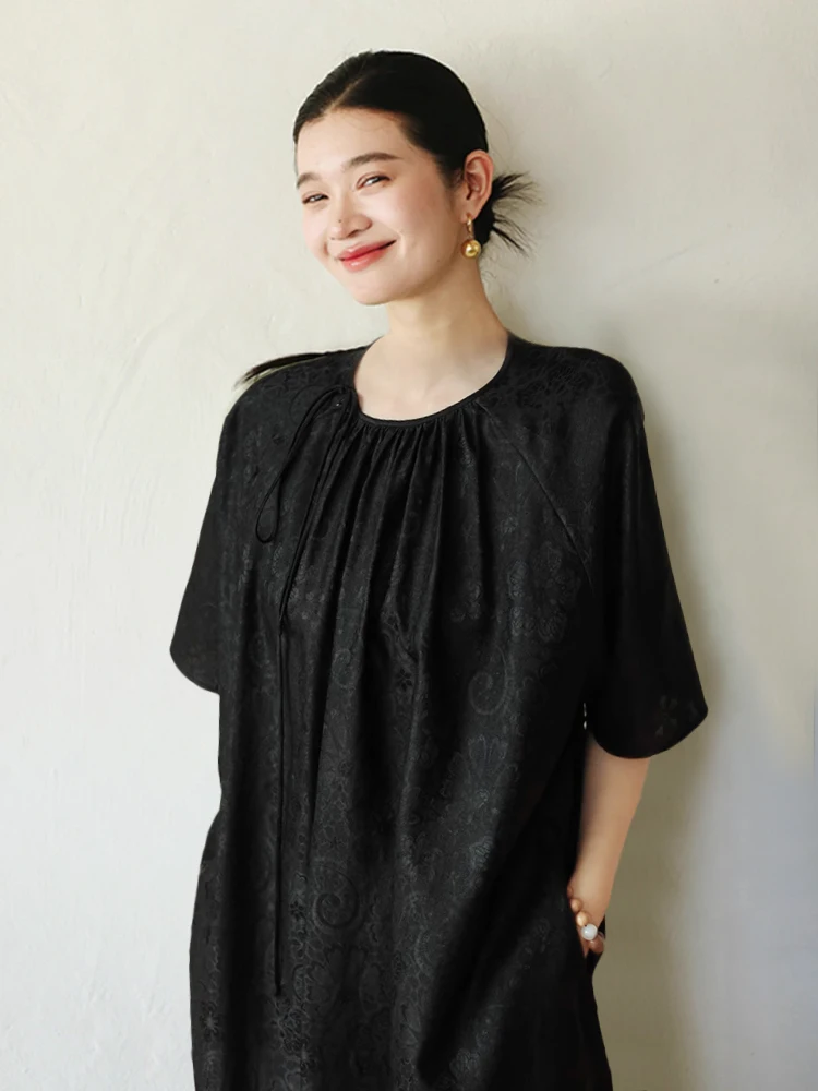 2025 Women's Fashion New Original Design Sense 100% Natural Mulberry Silk Jacquard Fragrance Cloud Yarn Black Round Neck Dress