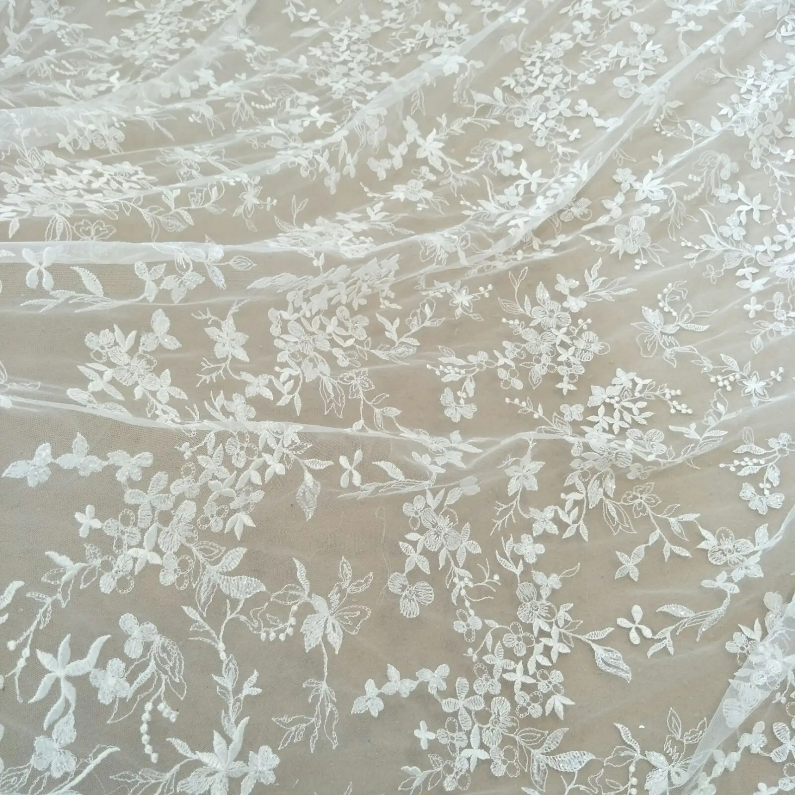 Fashion light ivory wedding lace embroidery lace with sequins 130cm width sell by yard