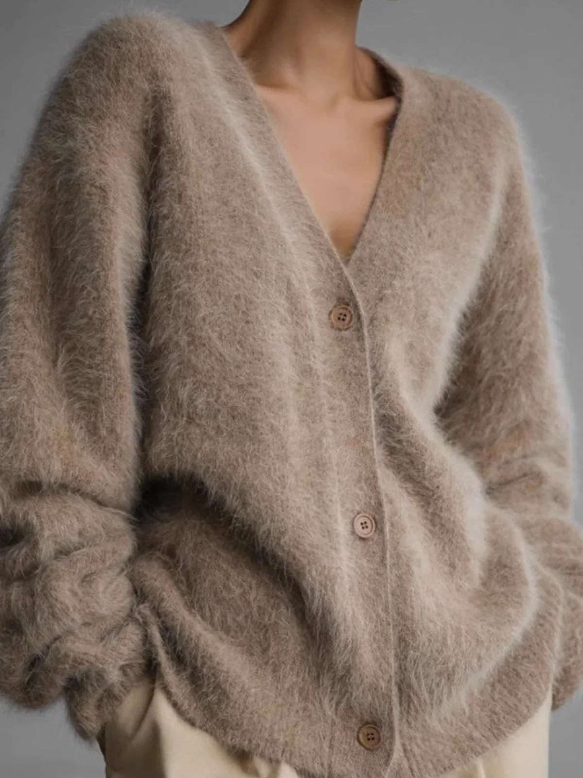 

Loose Knitted V-Ne Cardigan Sweater Long Sve Comfortable Outerwear Commute Sle Polyester Fiber Winter Coat