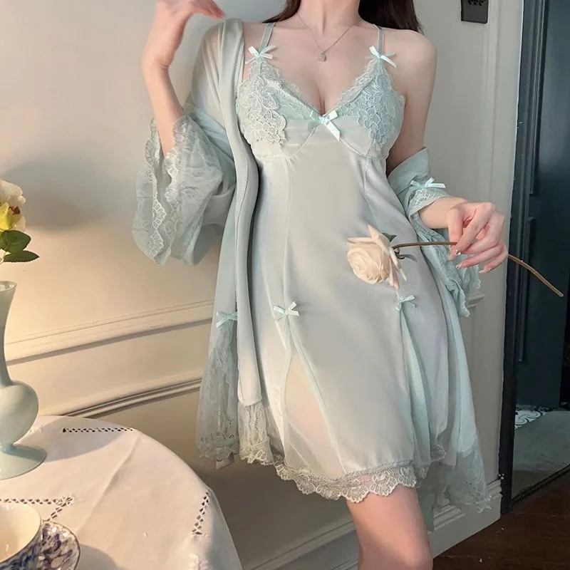 

Gold Velvet Two-Piece Nightdress Long Sleeve Sexy Lace Two-Piece Nightgown Pajamas with Chest Pads Suspenders Summer Loungewear