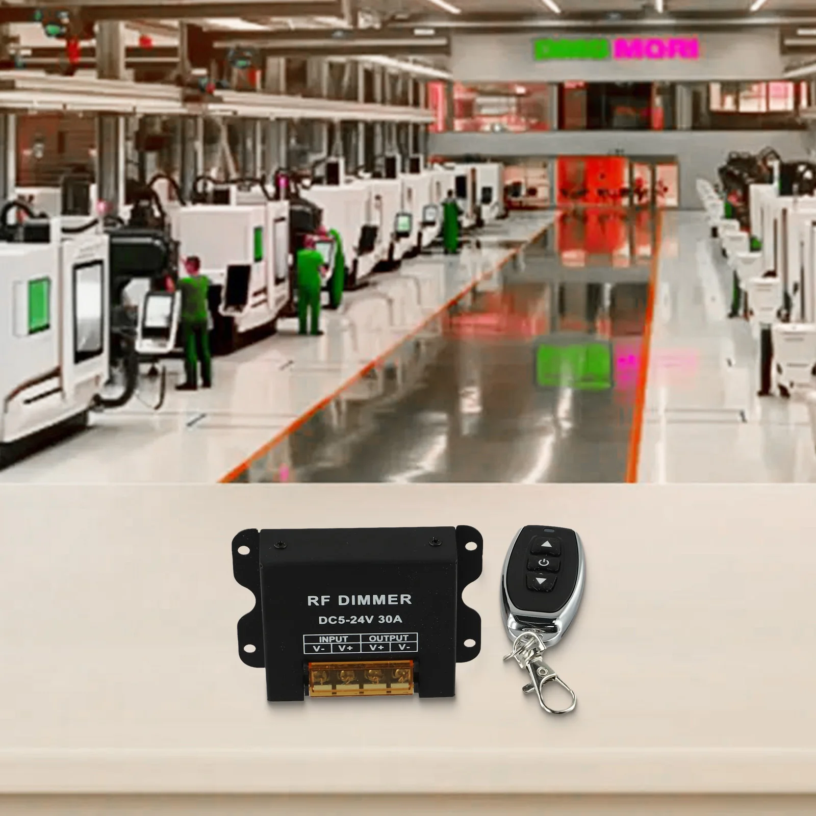 

БЕСПРОВОДНОЕ УПРАВЛЕНИЕ Мощный радиочастотный светодиодный диммер Подходит для всех типов ламп постоянного тока, включая полосы света и встраиваемые светильники