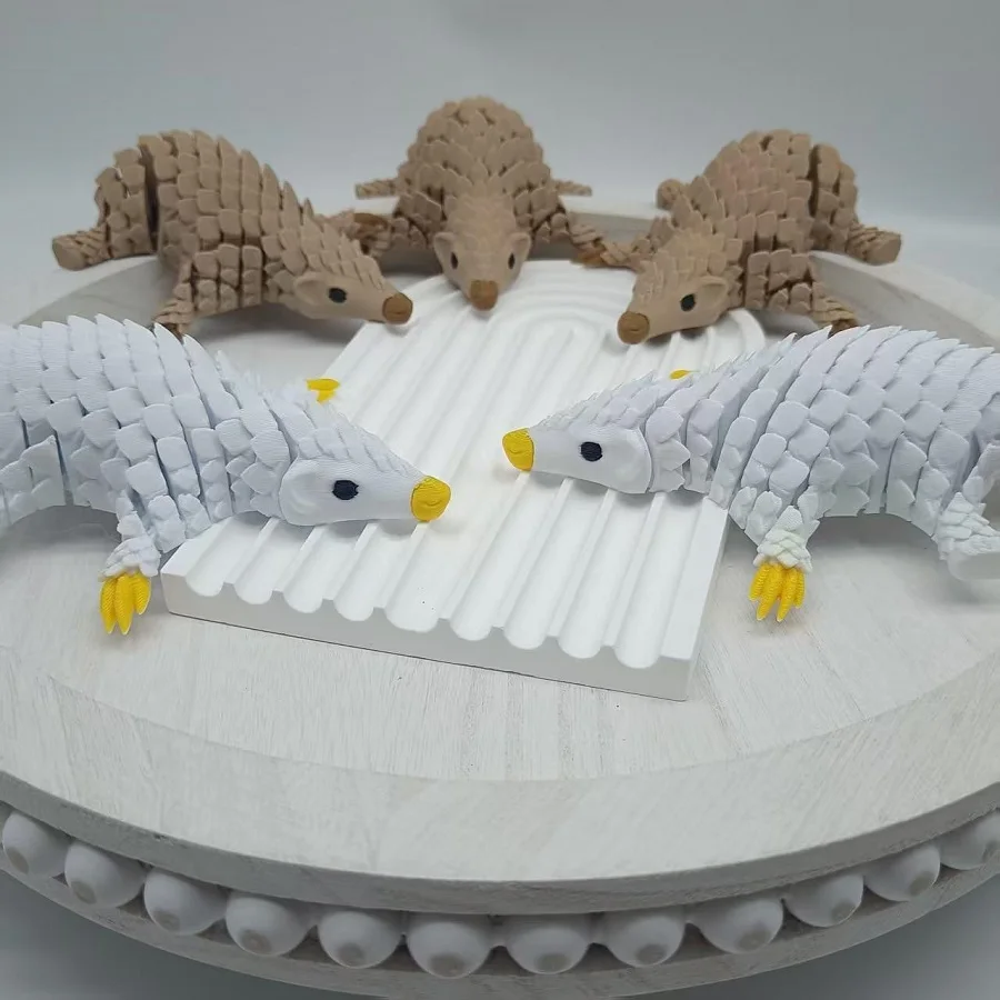 2025 Pangolin, 3D Printed Pangolin Statue, Animal Model Decoration, Indoor and Outdoor Decoration Decoration, Christmas,