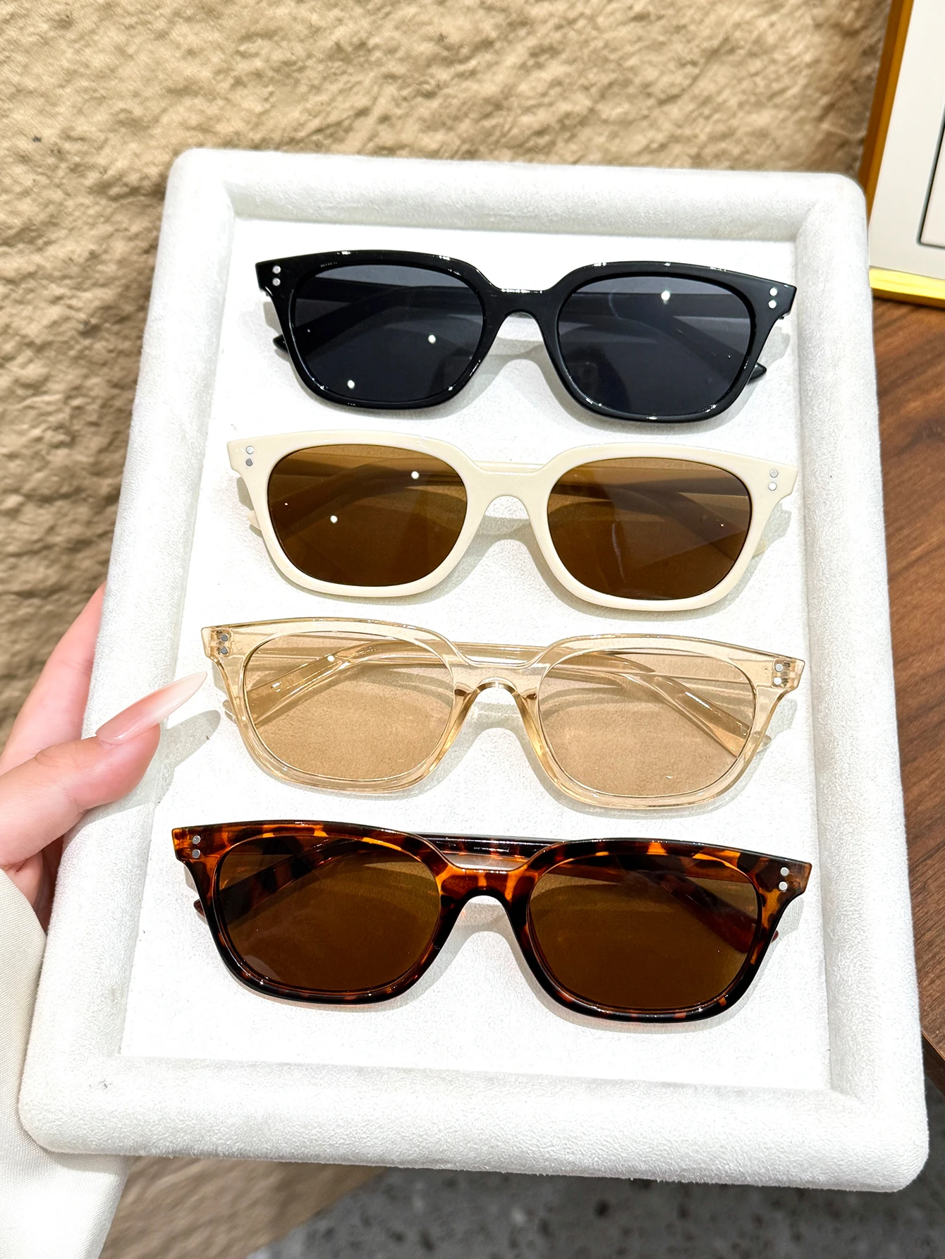 4-teiliges modisches Ins-Style-Sonnenbrillen-Set mit Katzenaugenrahmen, mehrfarbige Kombinations-Sonnenbrillen, geeignet zum Fahren, für den Urlaub, Camping