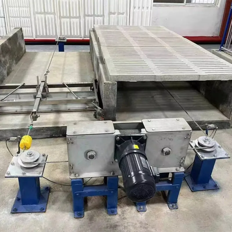 High Efficiency Automatic Chicken Manure Scraper Custom for Poultry Farm Waste Removal System