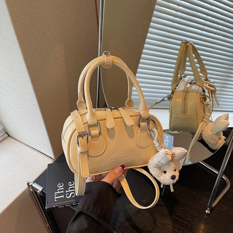 

2026 New round Mini Shoulder Bag for Women Simple Korean Style Pillow Crossbody Bag Fashionable Ladies Handbag