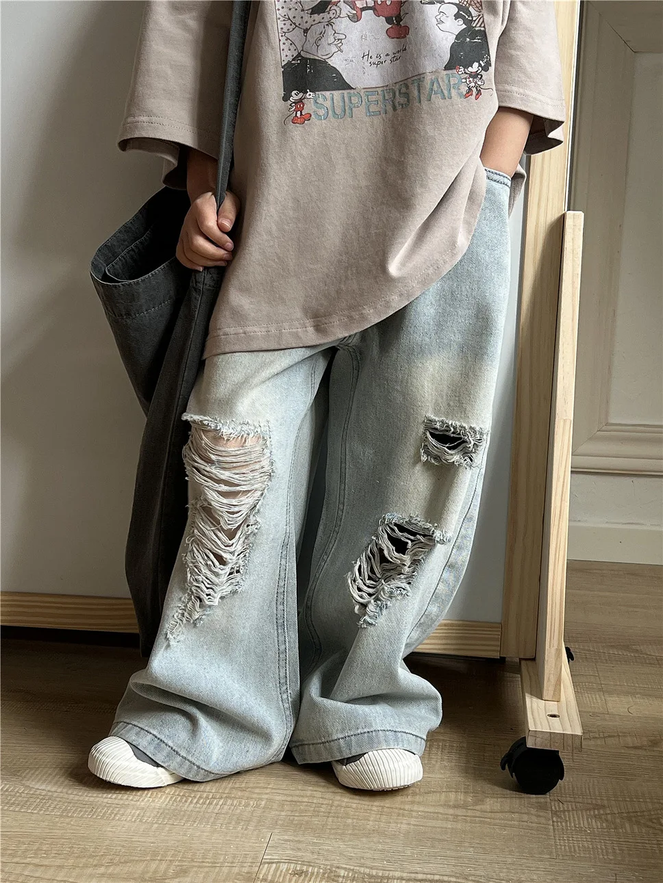 

2025 Autumn New Children's Pants Retro Medium sized Children's Piercing Light Blue Boys and Girls Stylish Cowboy Pants