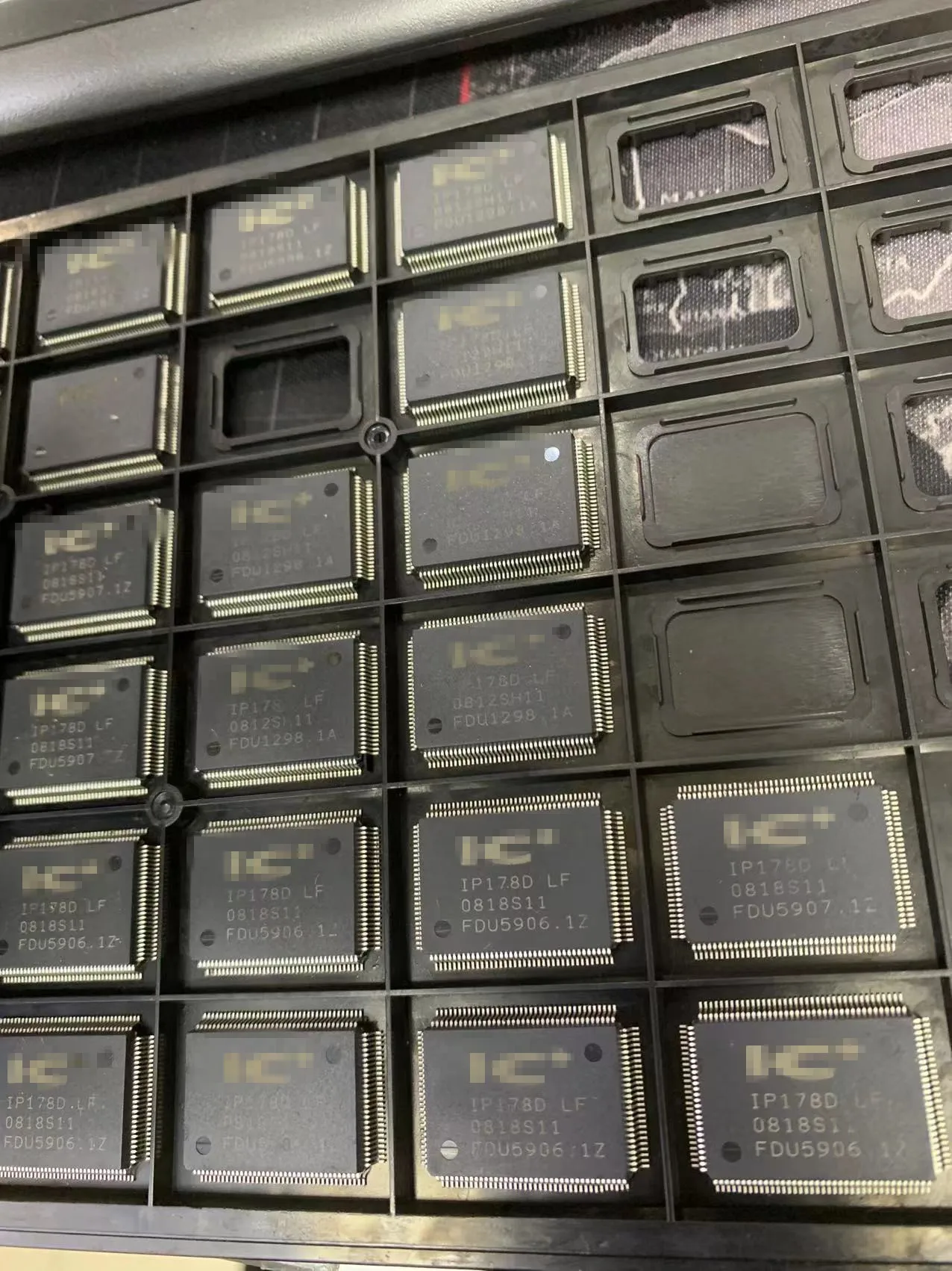 

IP178DLF （1pcs） BOM matching / one-stop chip purchase original