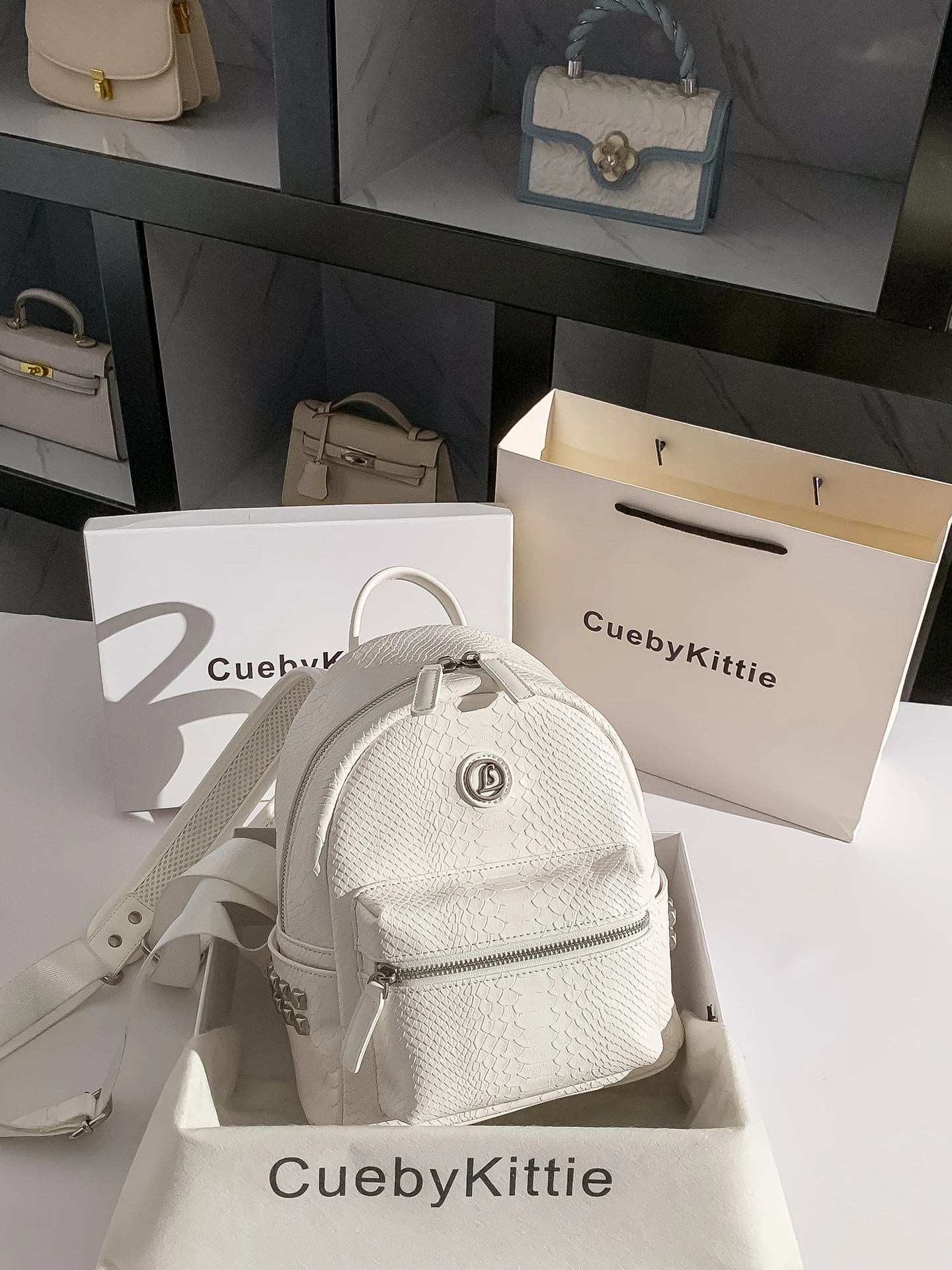 sac-a-dos-double-epaule-cueby-kittie-motif-ecailles-de-serpent-pour-femme-sac-de-navetteur-nouvelle-mode-2026-sac-a-livres-decontracte-pour-etudiant