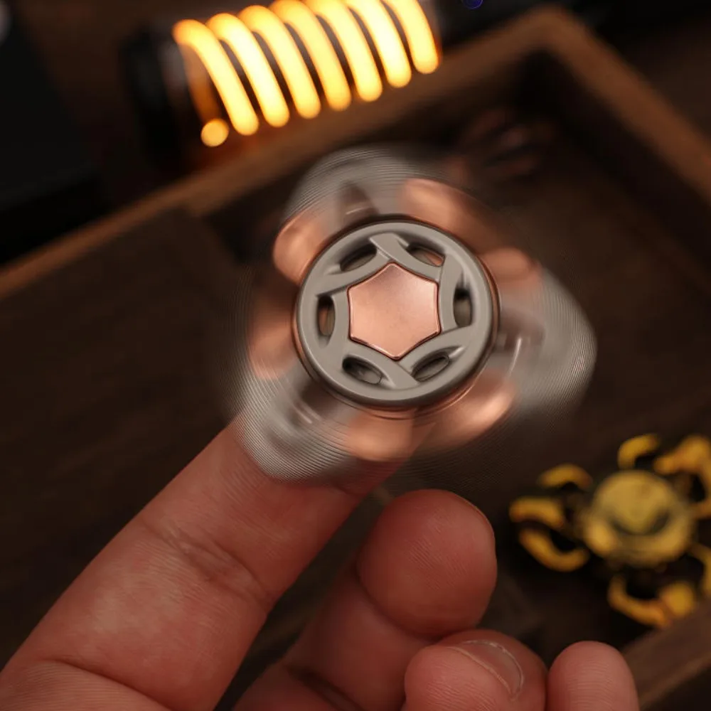 CHIMAGO EDC Macchina in acciaio inossidabile Finitura Fidget Spinner Fidget Toys per adulti Accessori da scrivania Spinner agitati