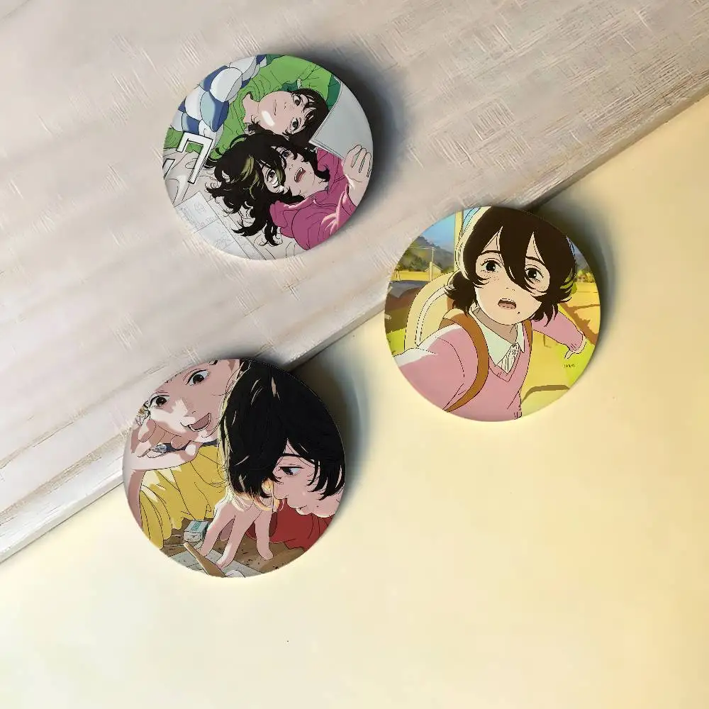 Look Back Anime Exquisite Tinplate Brooches Sleek Badge Lapel Pins For Bag Accessories Practical Souvenir Gifts