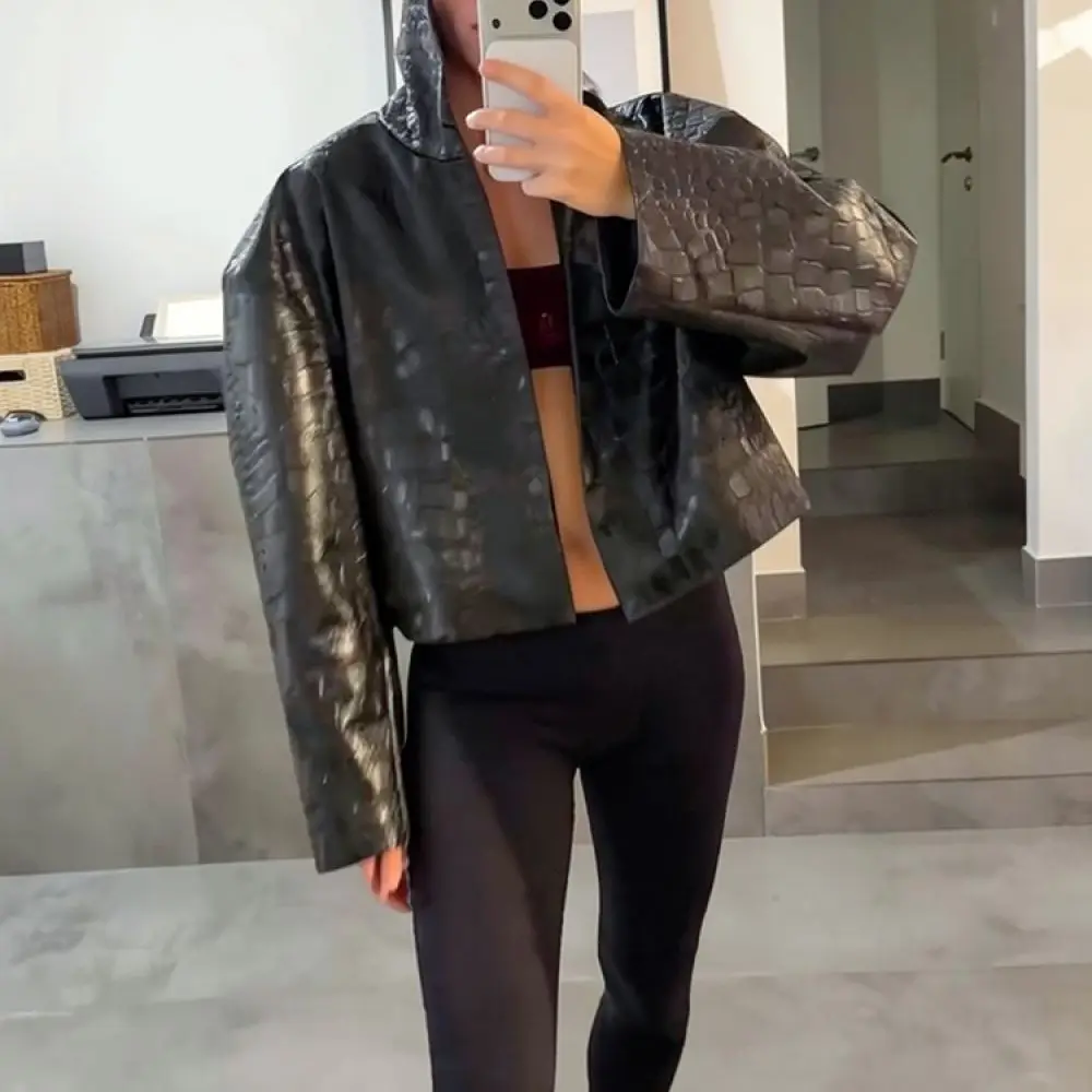 Vintage Style Faux Leather Jacket Women Crocodile Pattern Long Sleeve Short Coat Autumn Streetwear Slim Fit Clothing
