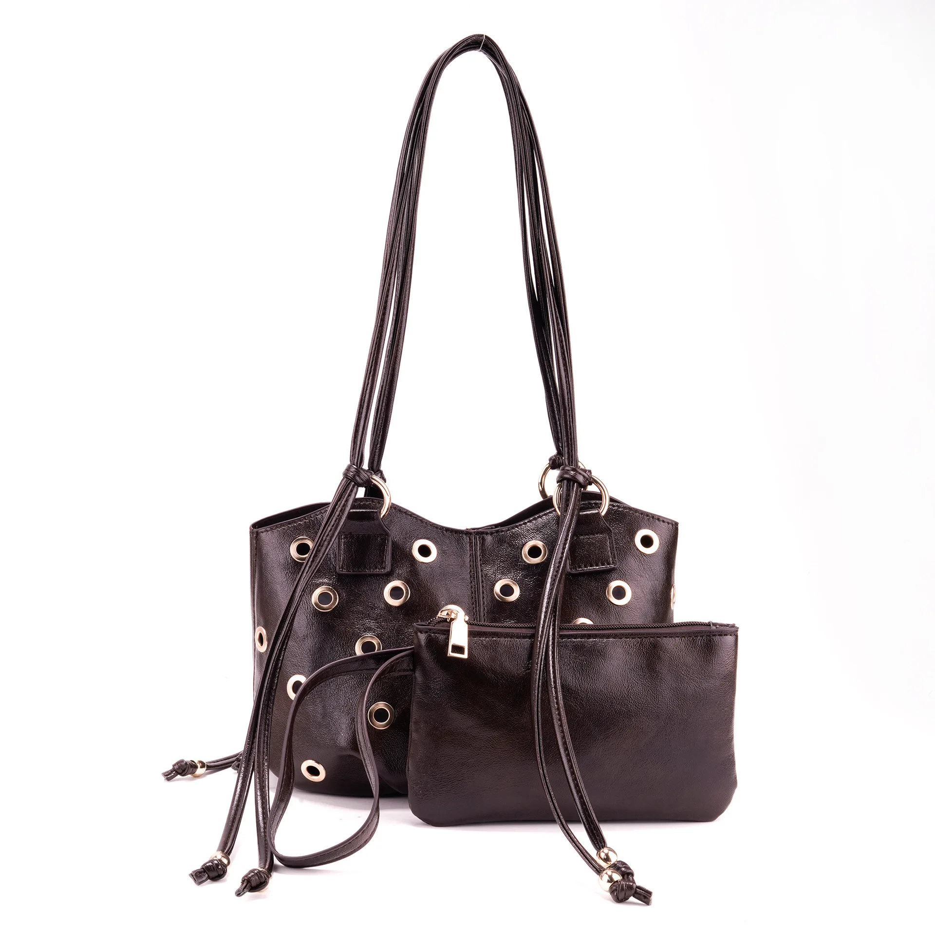 

2026 новая стильная и универсальная большая вместительная текстурированная сумка с заклепками, персонализированная сумка на плечо, полая сумка для женщин