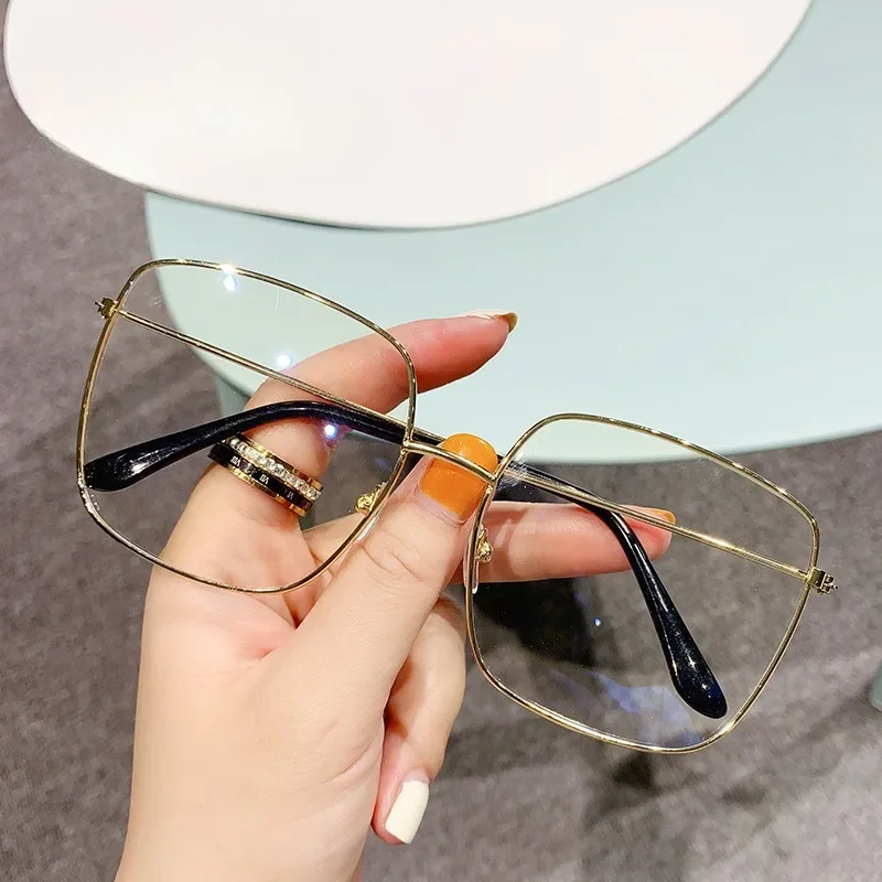 2024 Fashion Elegant Anti Blue Light Glasses Big Square Transparent Metal Frame for Women Men Computer Eye Protection Spectacles