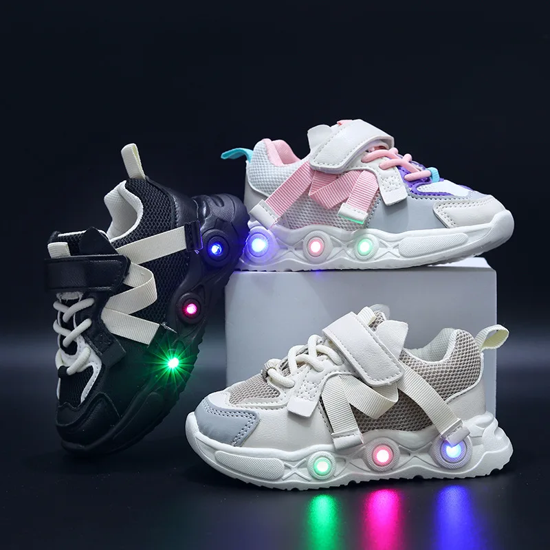 

Children's Led Light Shoes 2024 Spring New Boys and Girls Running Shoes Mesh Breathable Luminous Kids Sports Shoes 1-6 Years Old