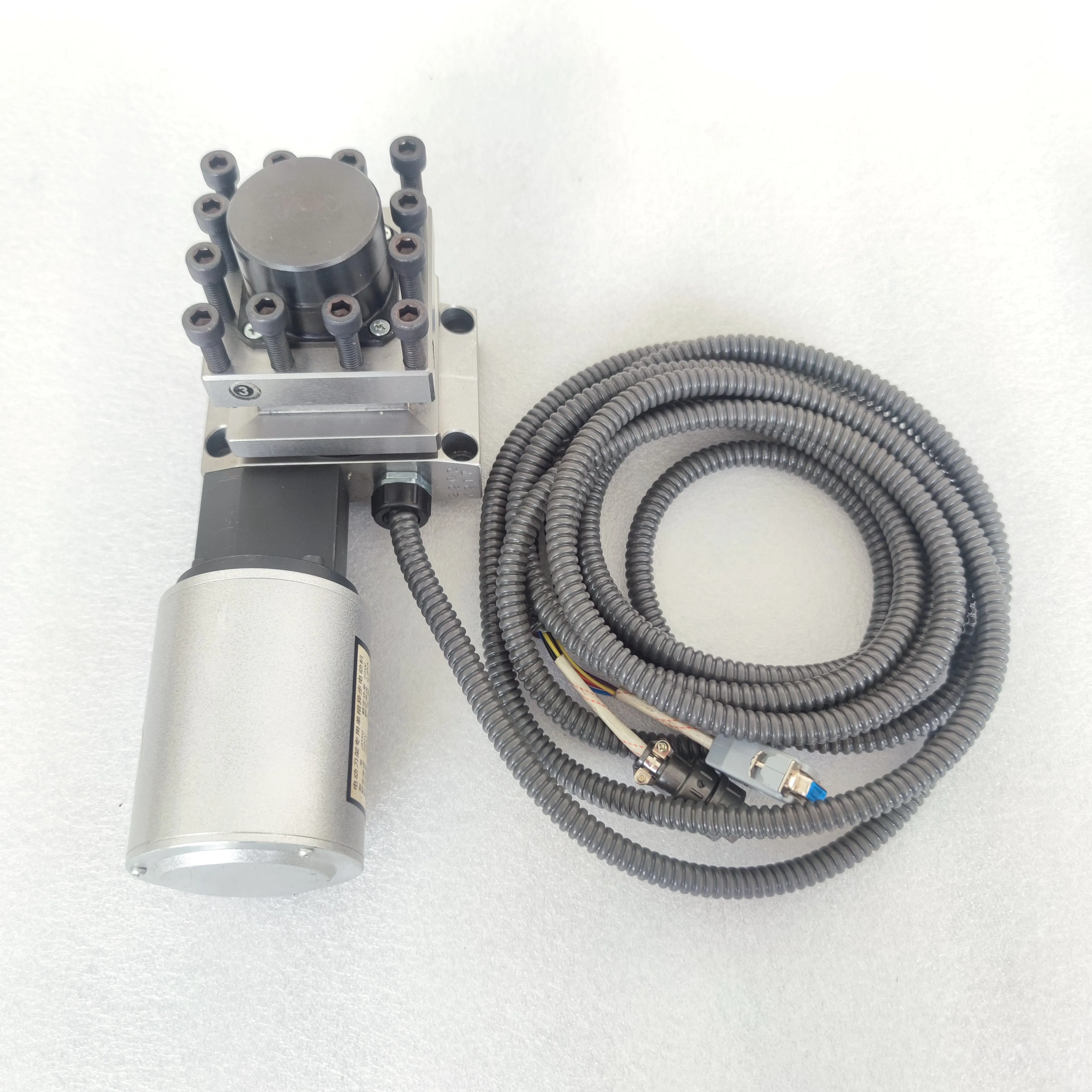 The lathe adopts four-station quick change fixture numerical control lathe numerical control fixture holder