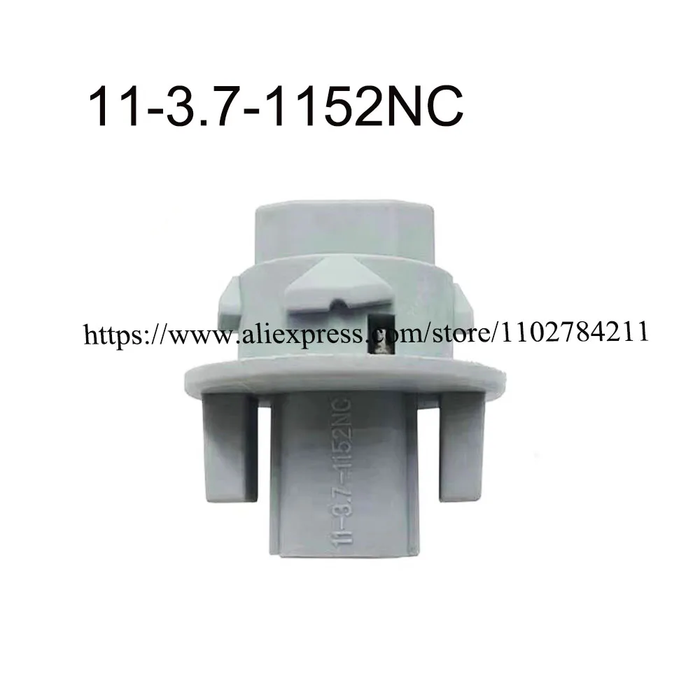 100SET 11-3.7-1152NC Car lamp holder connector socket cable terminal pin Plugs sockets LED light