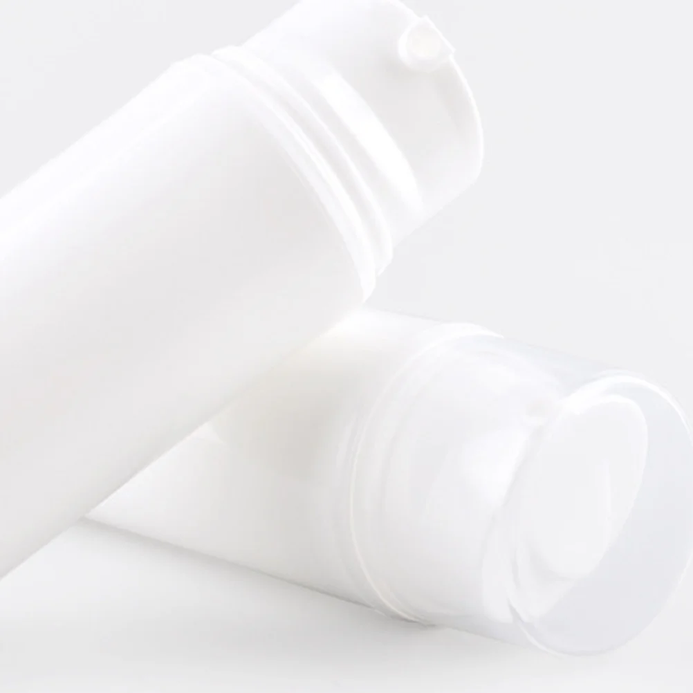 

3Pcs Travel Bottles Plastic Durable Lightweight 150ml Lotion Storage Containers Sub Packaging White Cover Leak