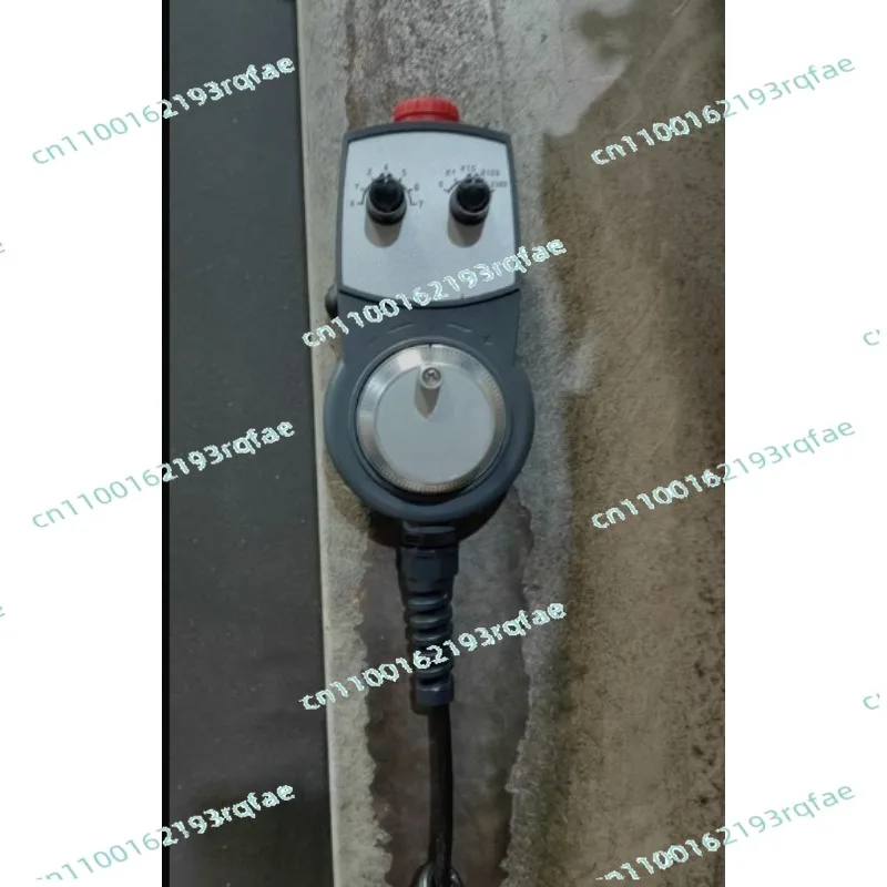 

Электронный ручной контроллер CBinary 116986/116983/113086 для обрабатывающего центра Newey