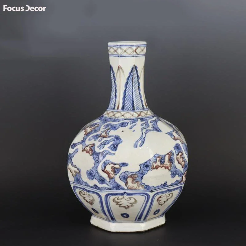 Ming-Dynastie-Vase, blau und weiß, unterglasurrot, geschnitztes Einhorn-Muster, handbemaltes Porzellan, antik