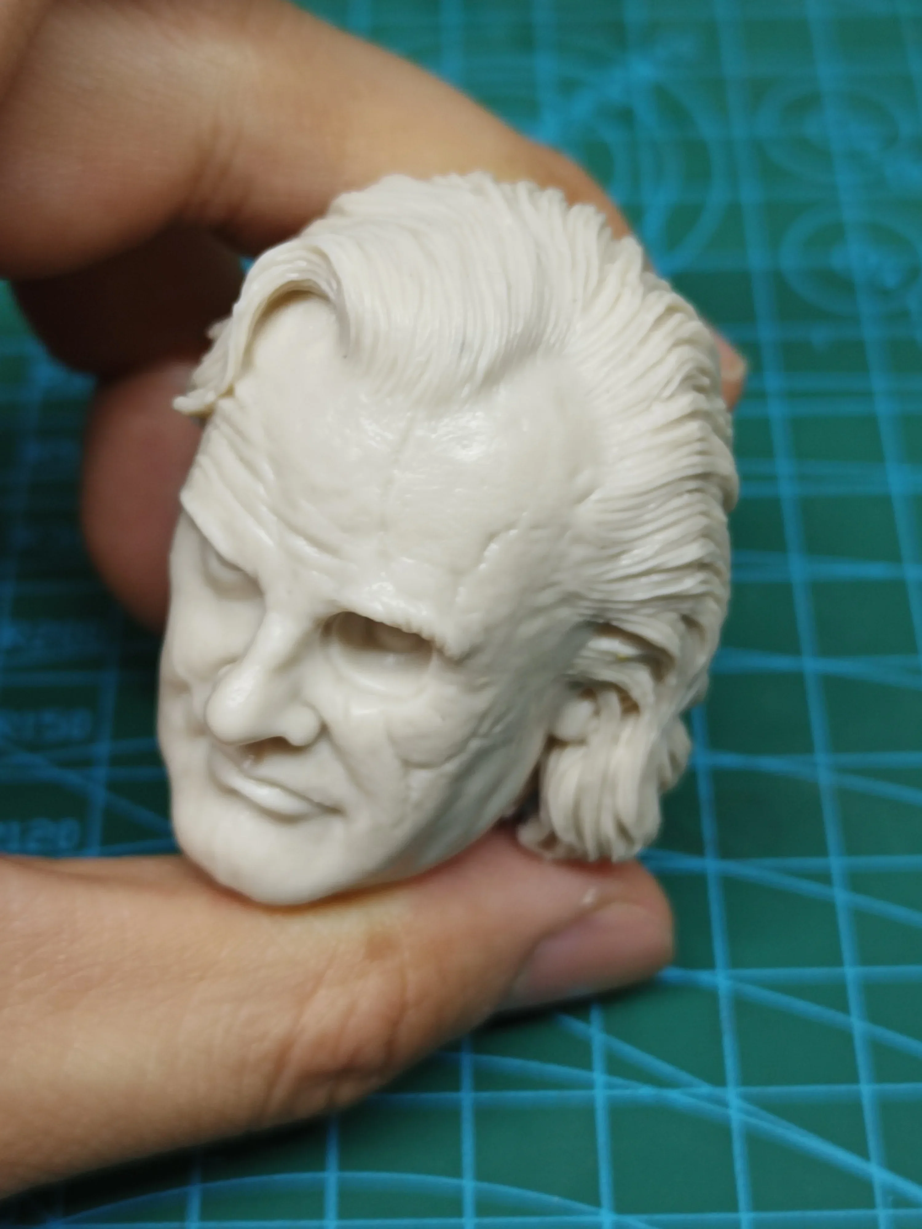 

1:6 Cast Resin Figure Puzzle Kit Figure Head (Alasto Moody) Unpainted Sculpted Model (50mm)