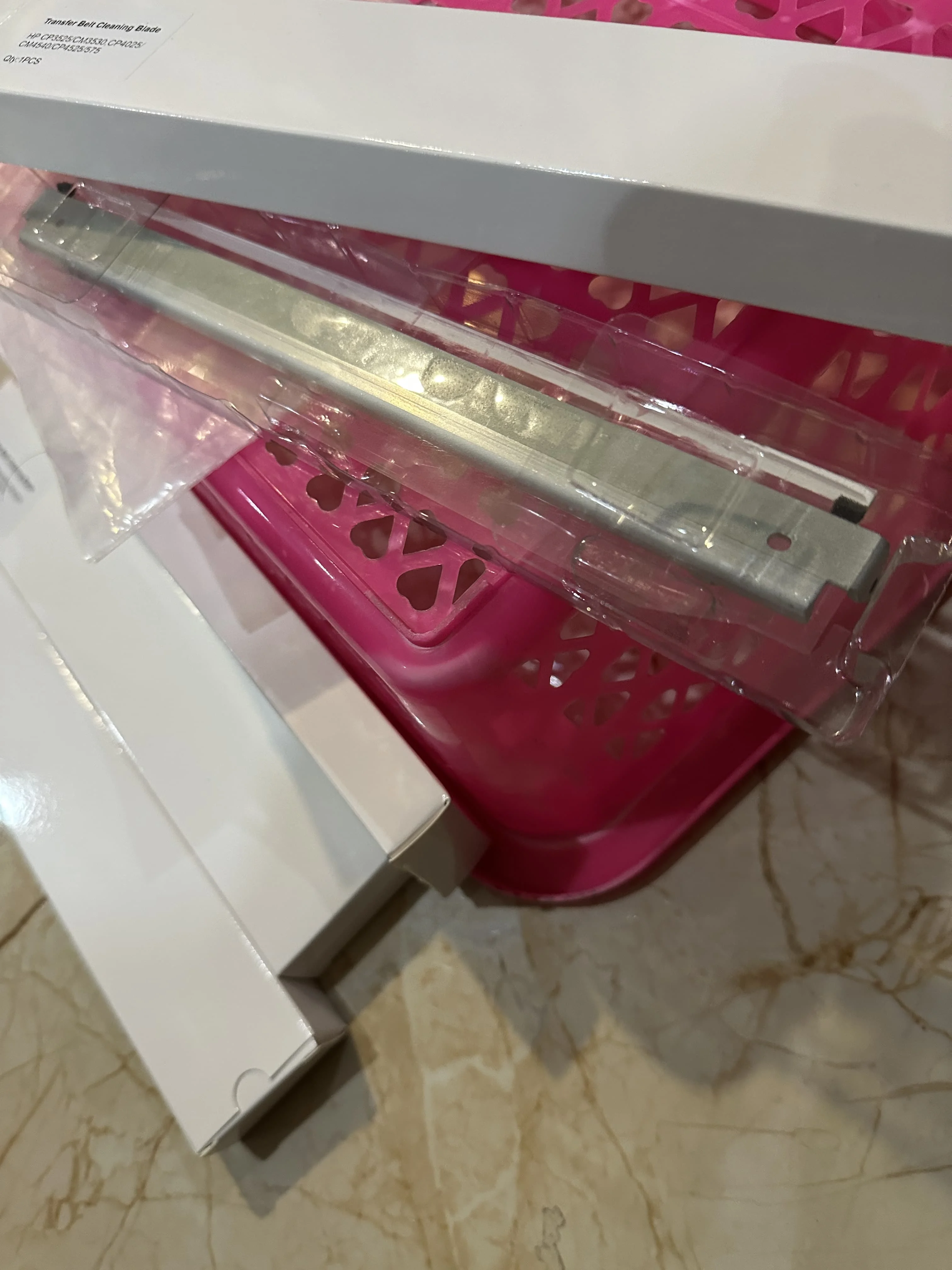 

1X CC468-67907 Лезвие для чистки ремня переноса для HP CM3530 CP3520 CP3525 500 Color M551 M570 M575 CM4540 CP4025 CP4525 M651 M680