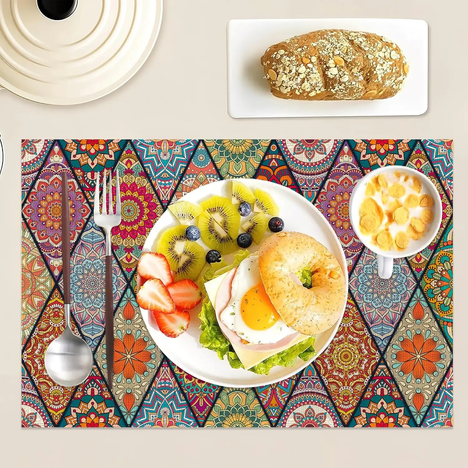 مجموعة من 6 مفارش بوهيمية ملونة قابلة للغسل وغير قابلة للانزلاق ومقاومة للحرارة وسميكة من الكتان المزخرف لطاولة الطعام والمنزل